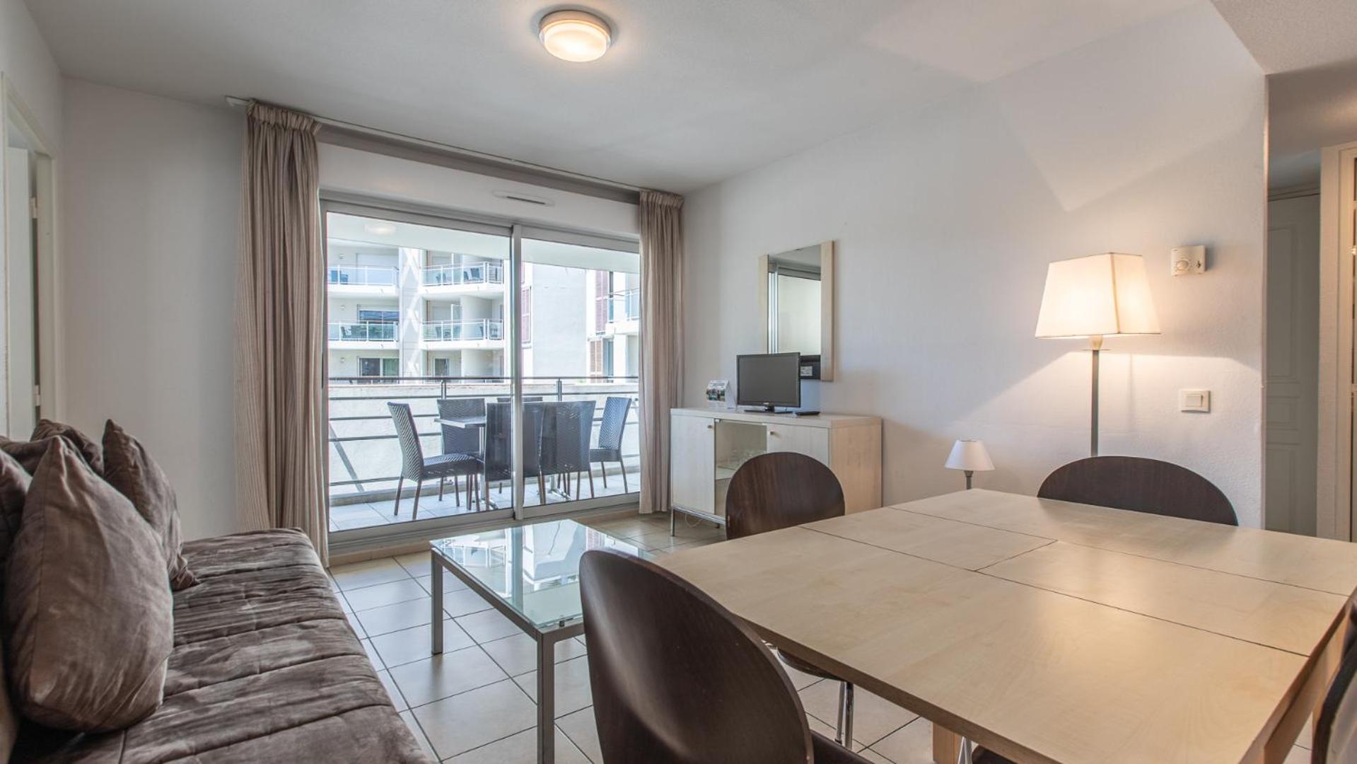 Two-Bedroom Apartment (6 Adults) Disability Access photo 1