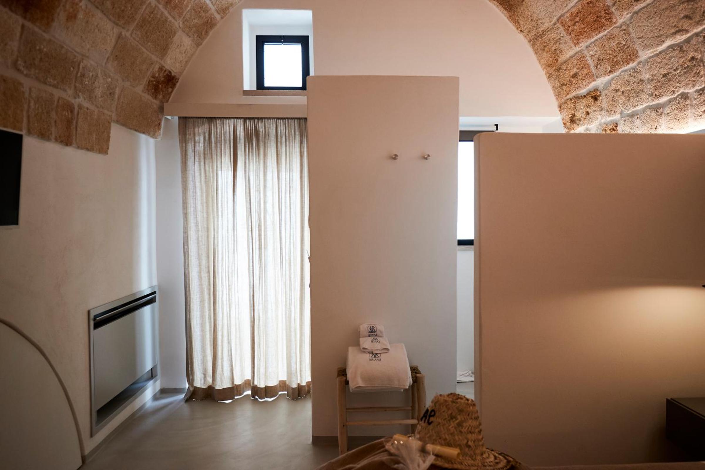 Standard Double Room - Photo 3