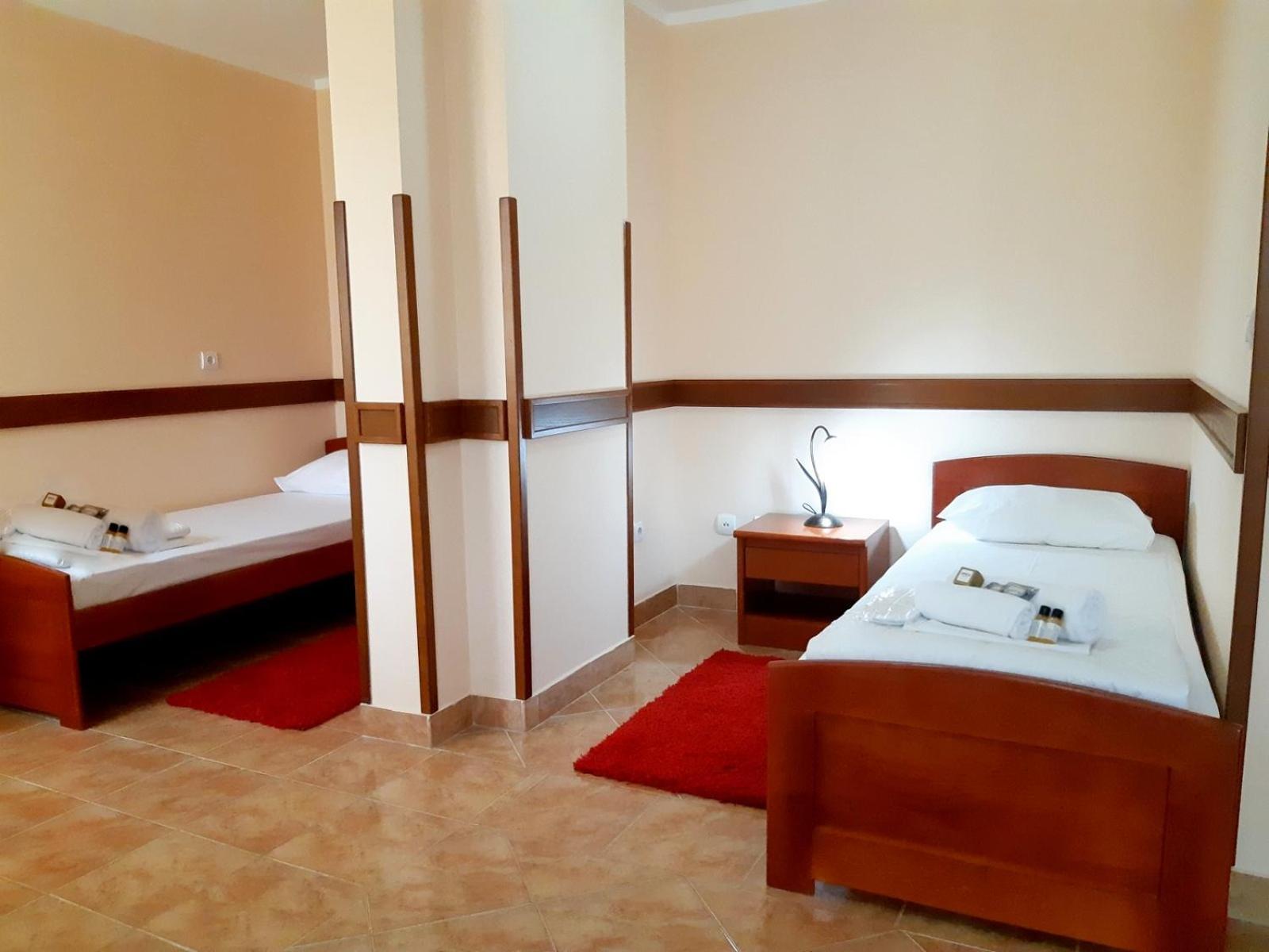Suite with Balcony and Sea View - Photo 5