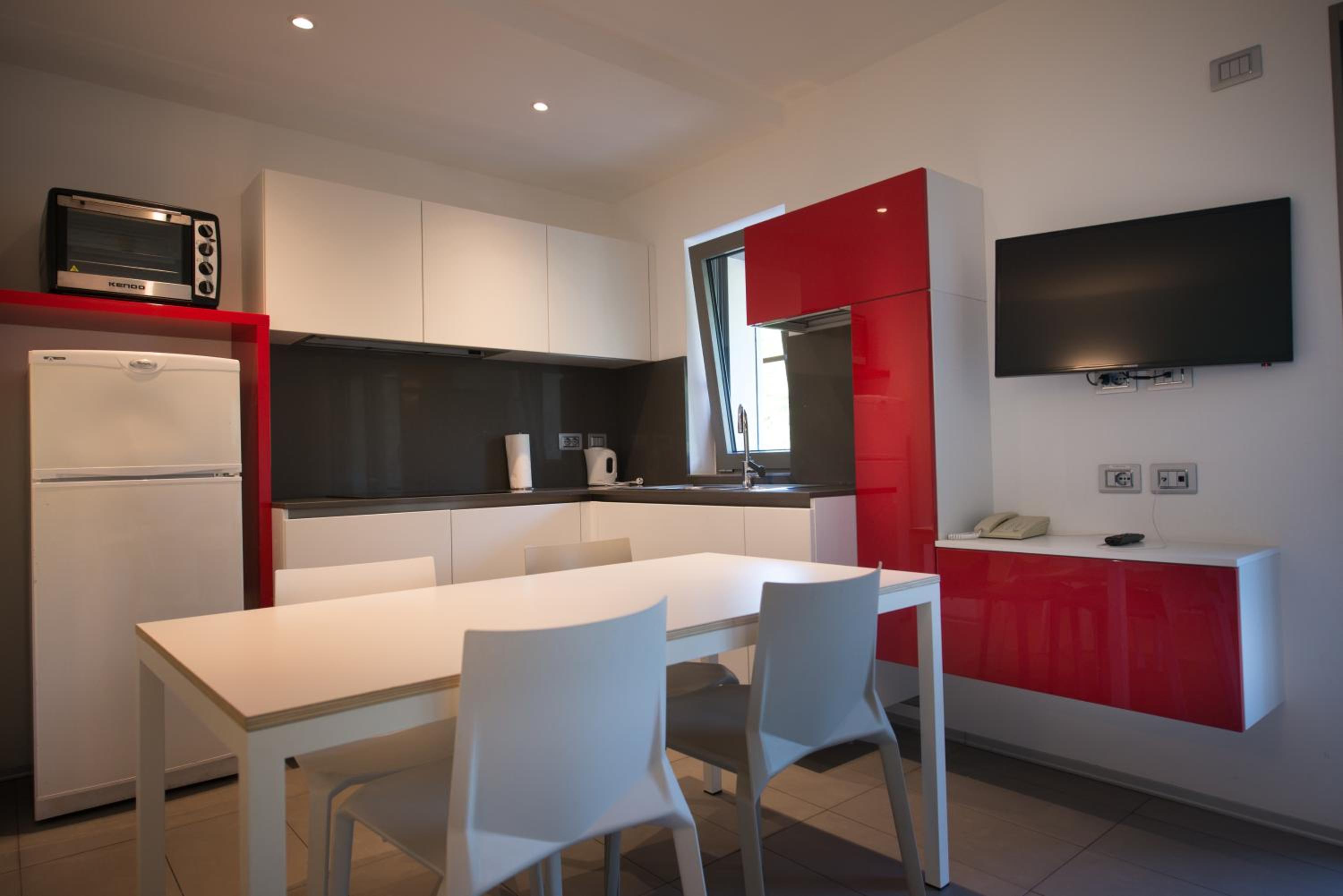 Comfort Apartment - Photo 3