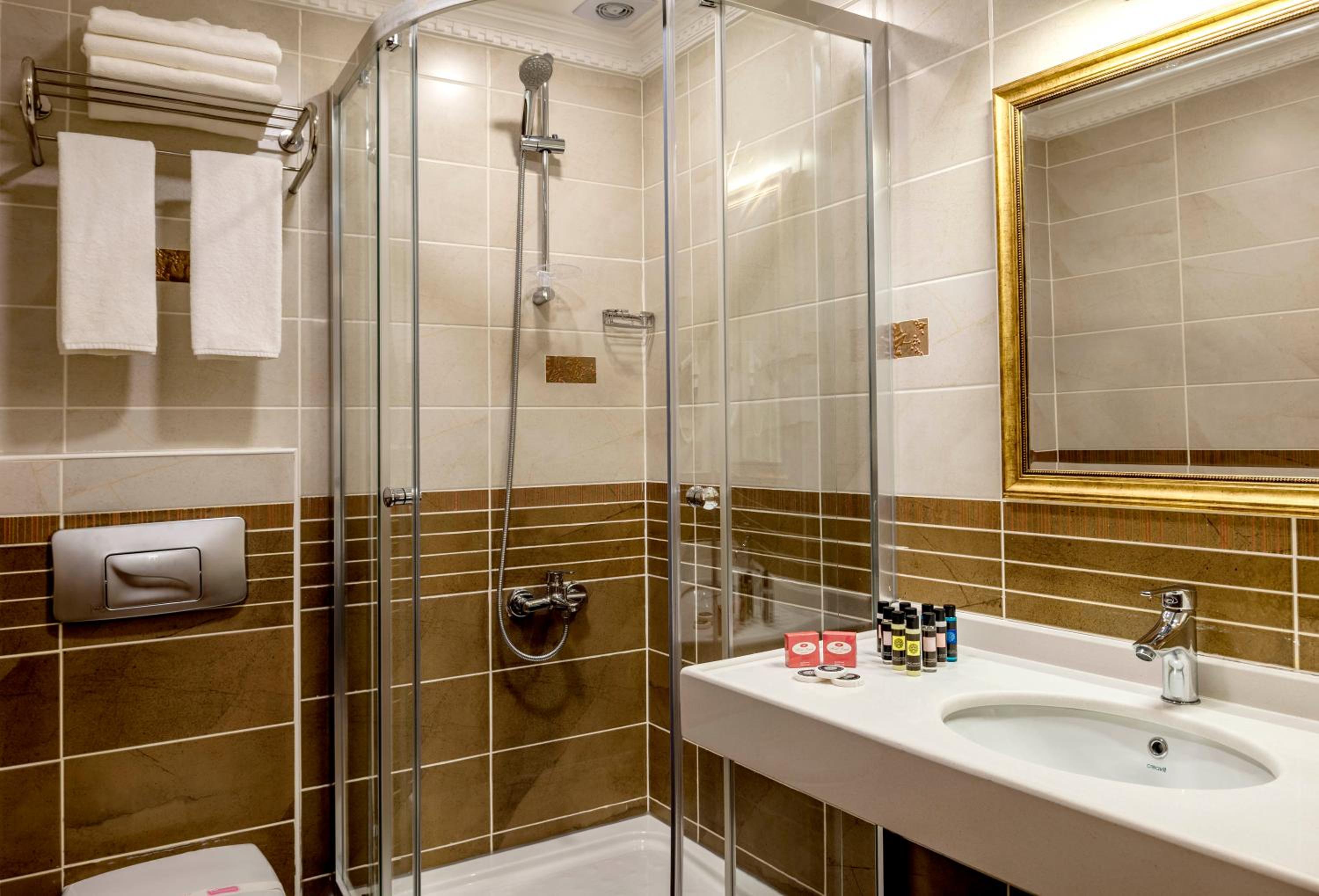 Standard Twin Room photo 2