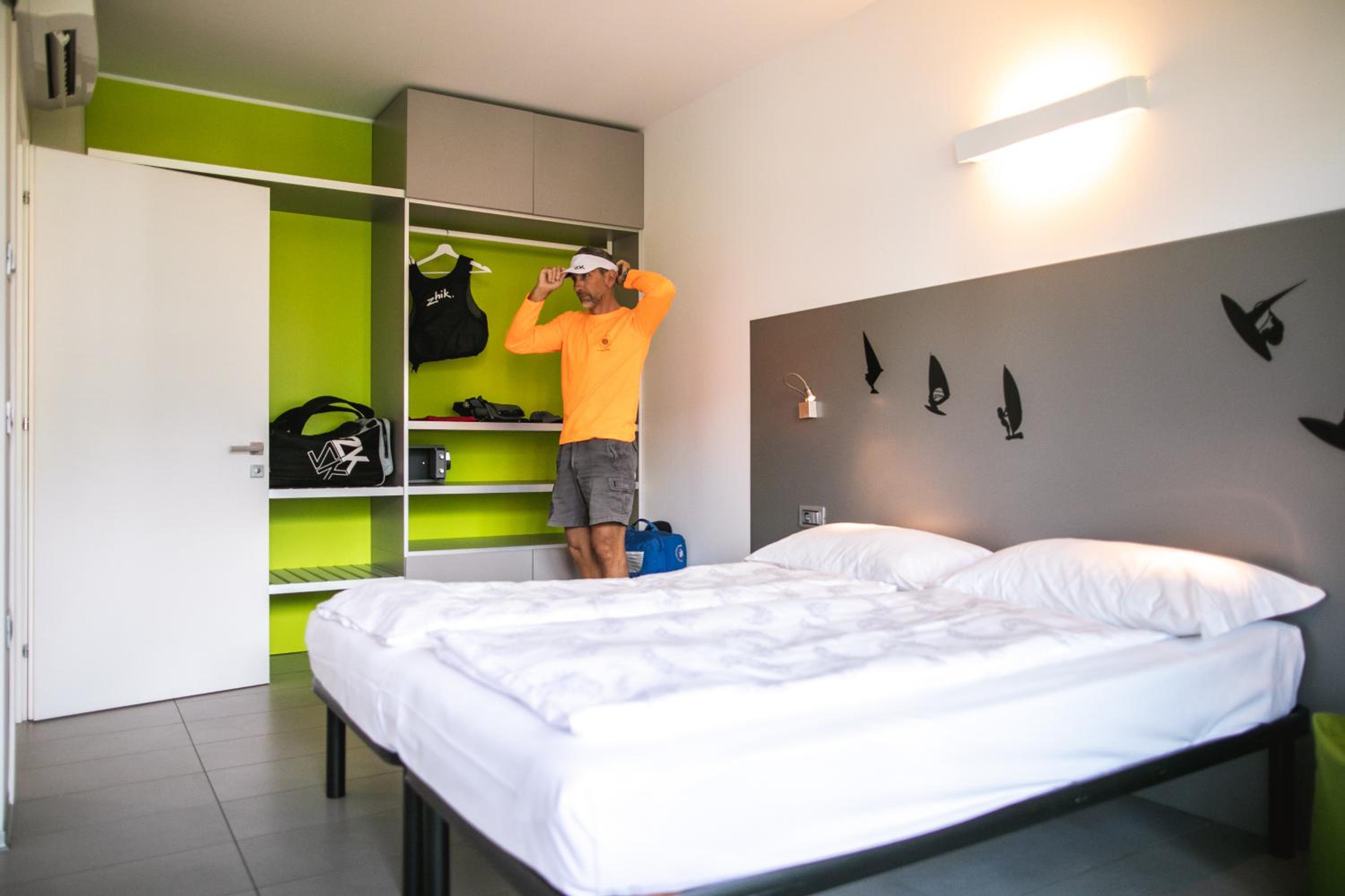 Comfort Apartment with Lake View - Photo 6