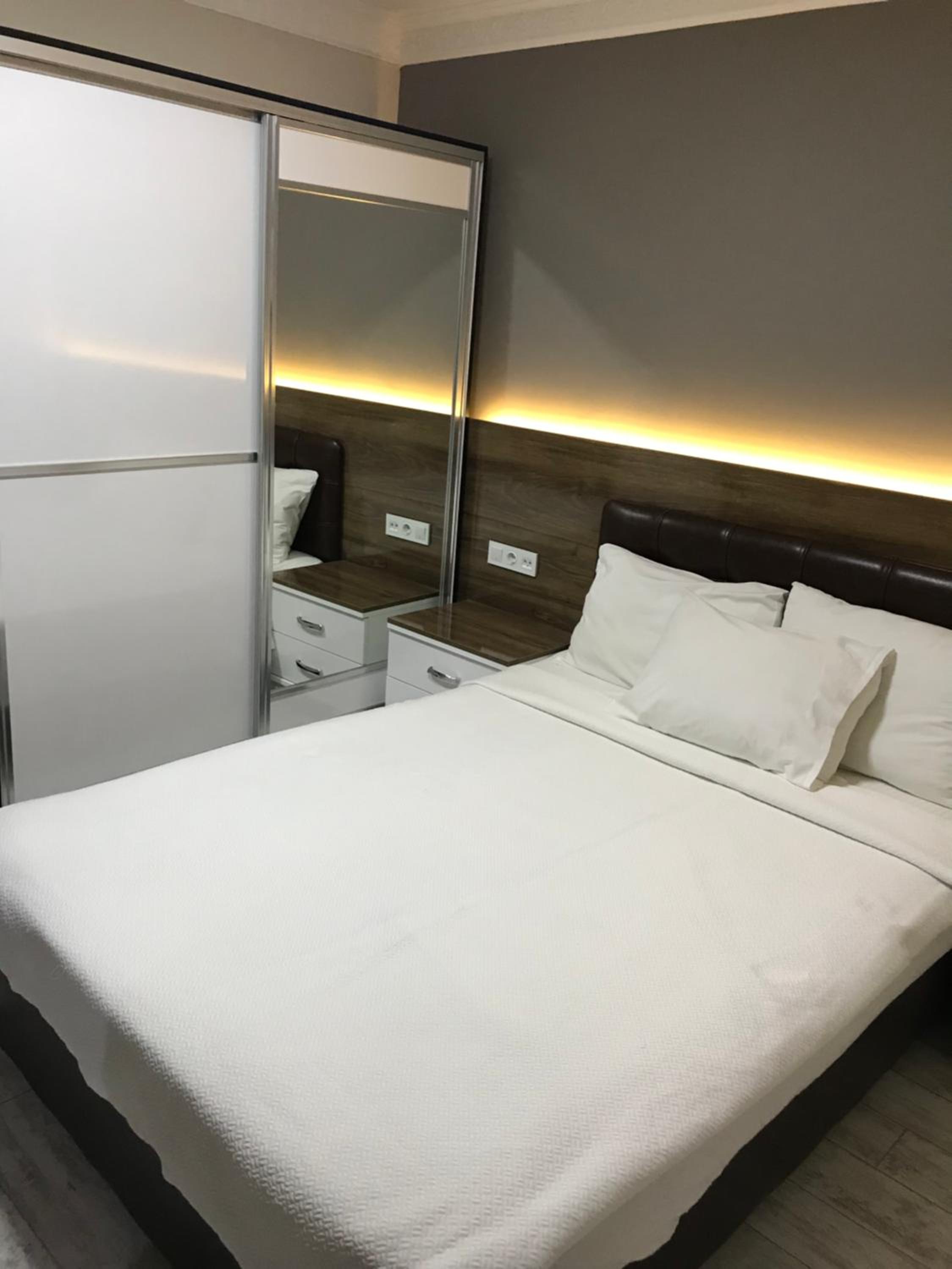 Double Room - Photo 2