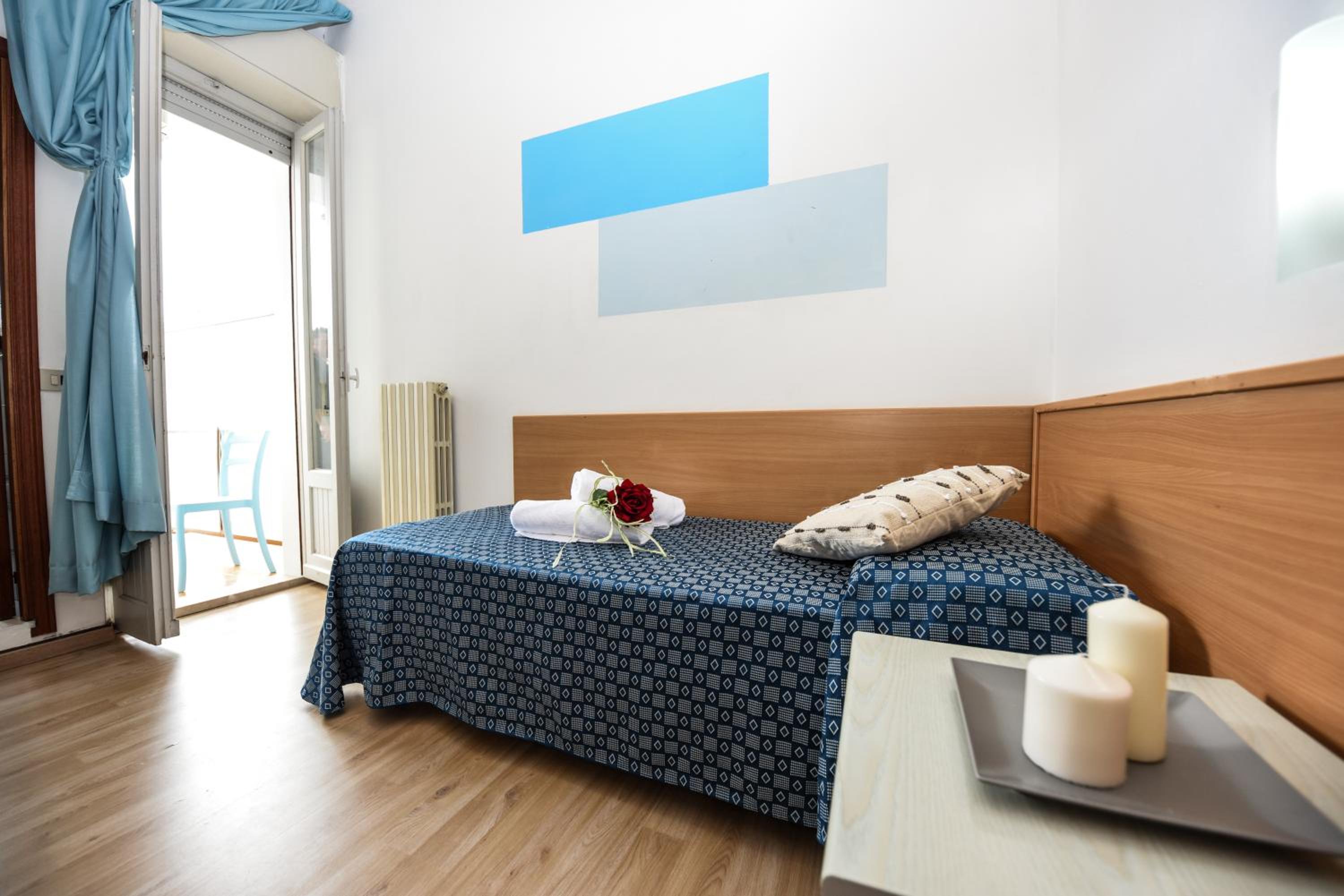 Single Room with Balcony photo 3