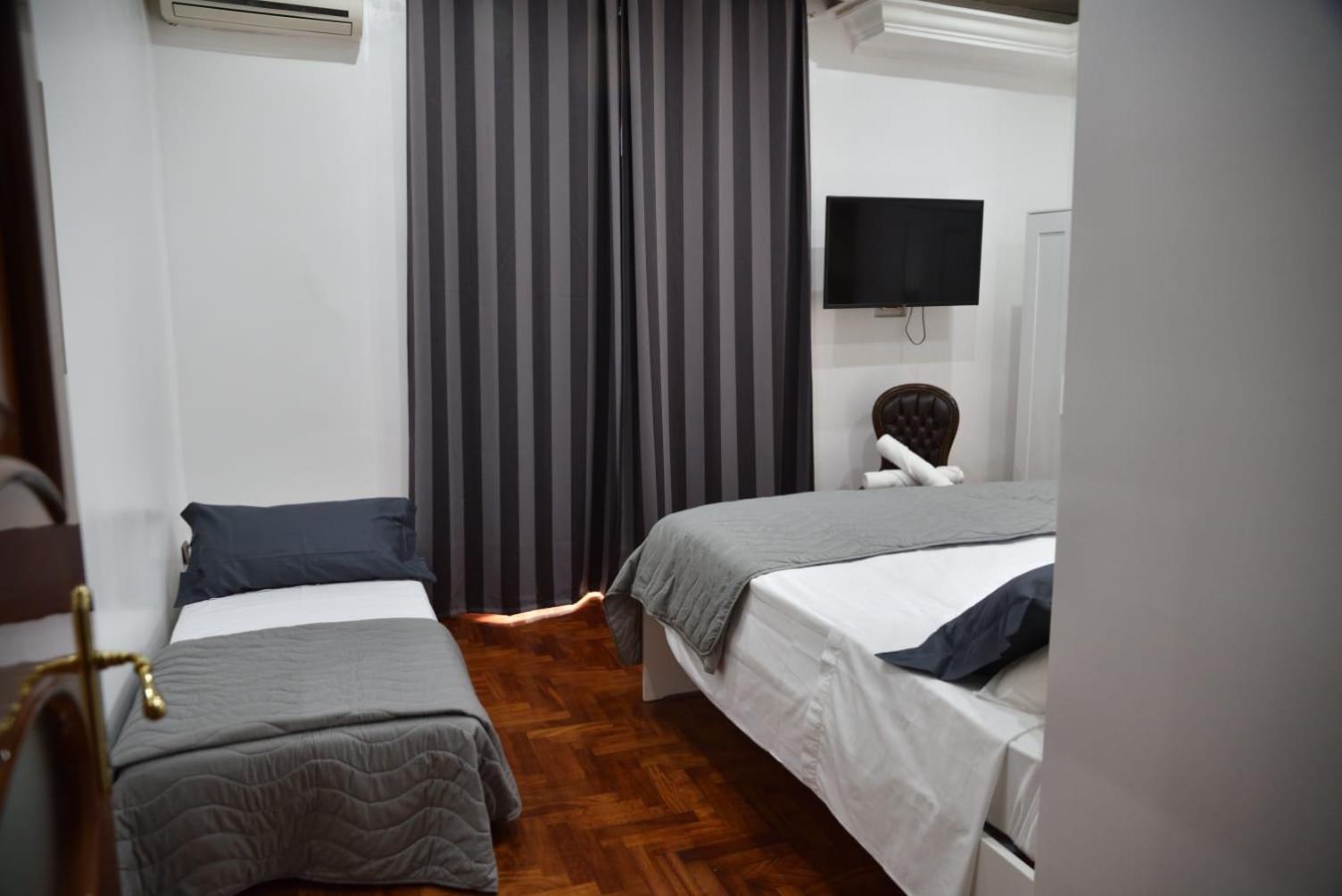 Comfort Triple Room with Shower
