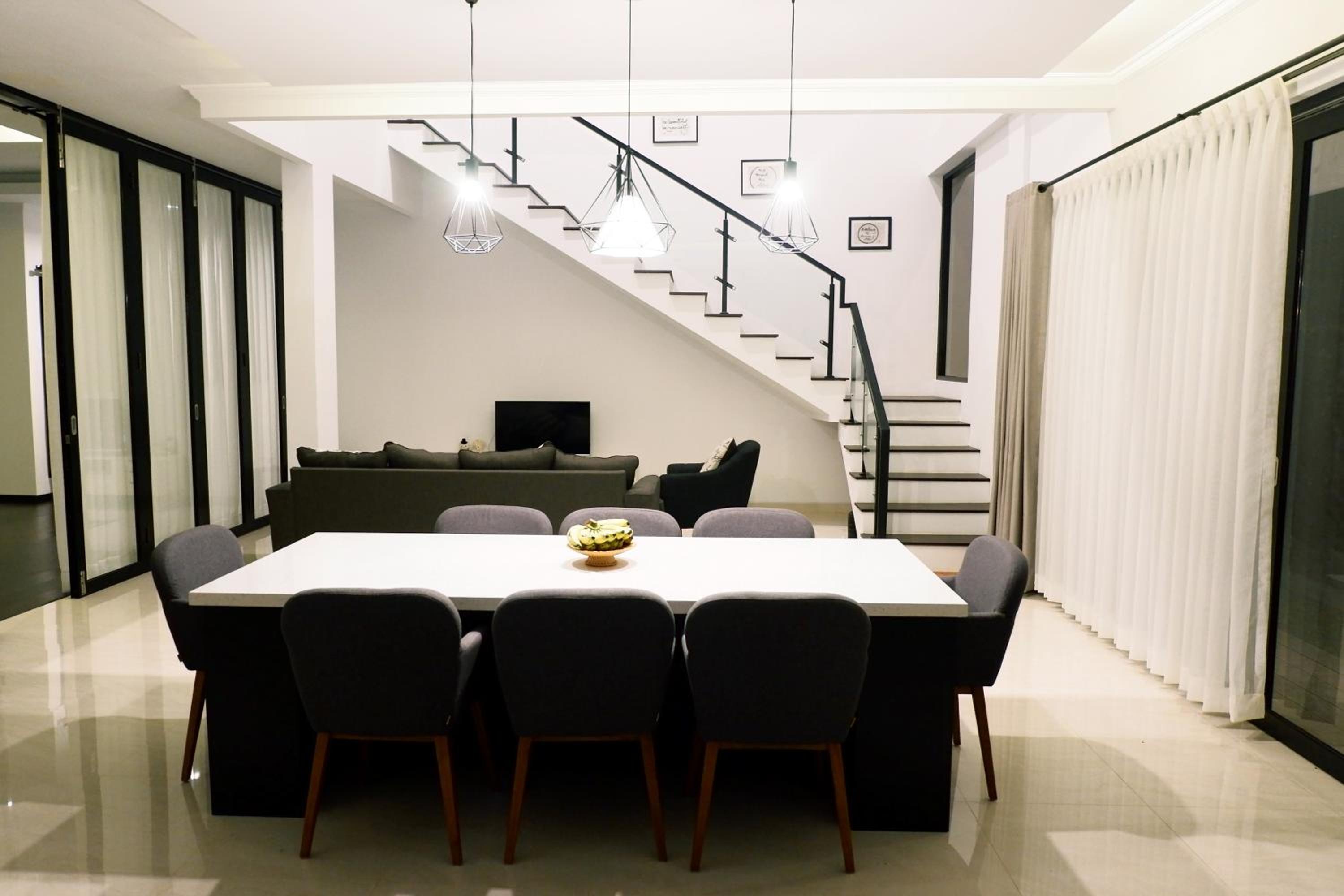 Three-Bedroom Villa - Photo 29