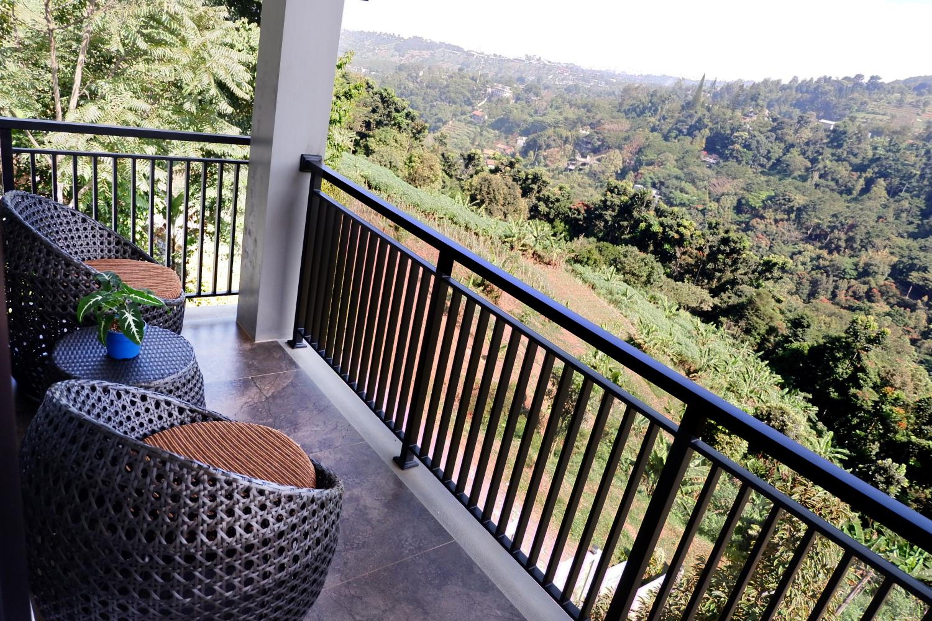 Three-Bedroom Villa - Photo 22