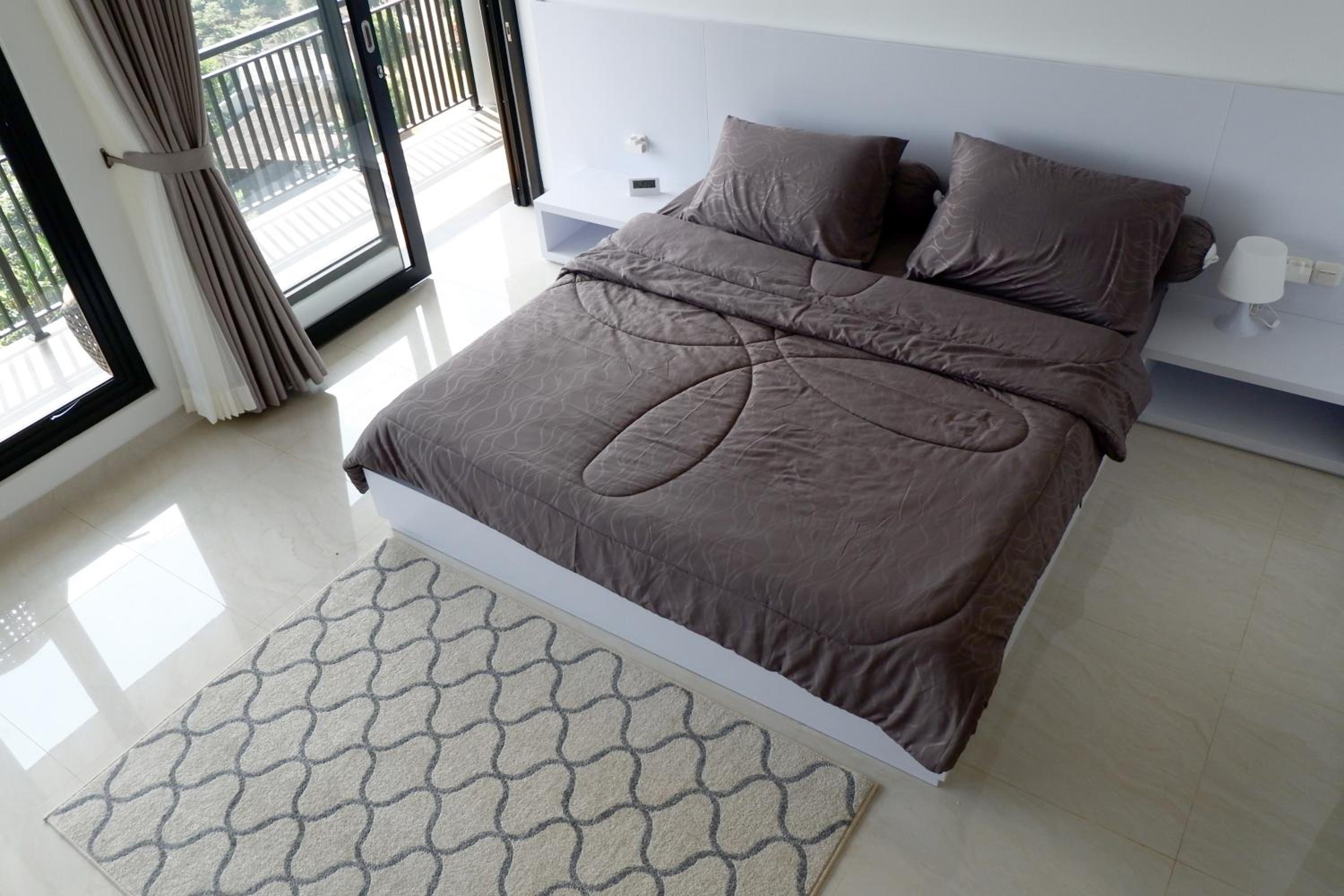 Three-Bedroom Villa - Photo 20