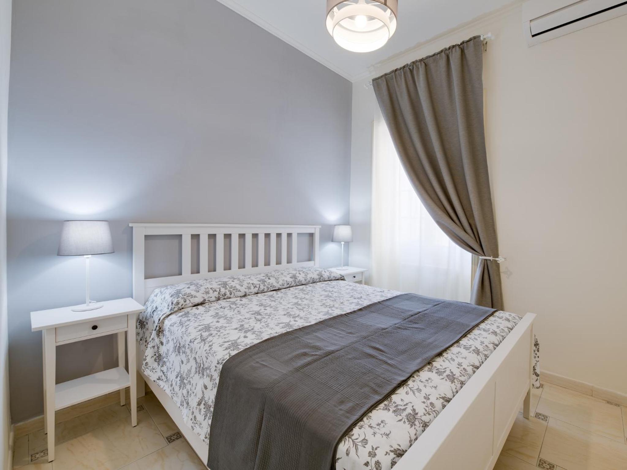 Double Room with Private Bathroom - Photo 1