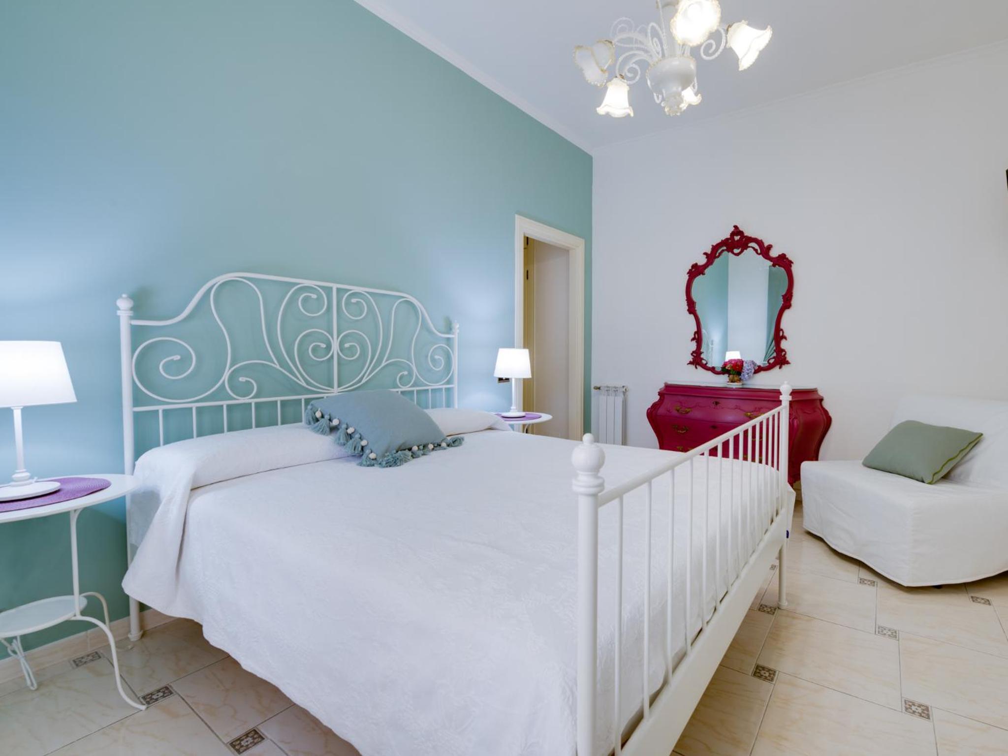 Double Room with Spa Bath - Photo 1