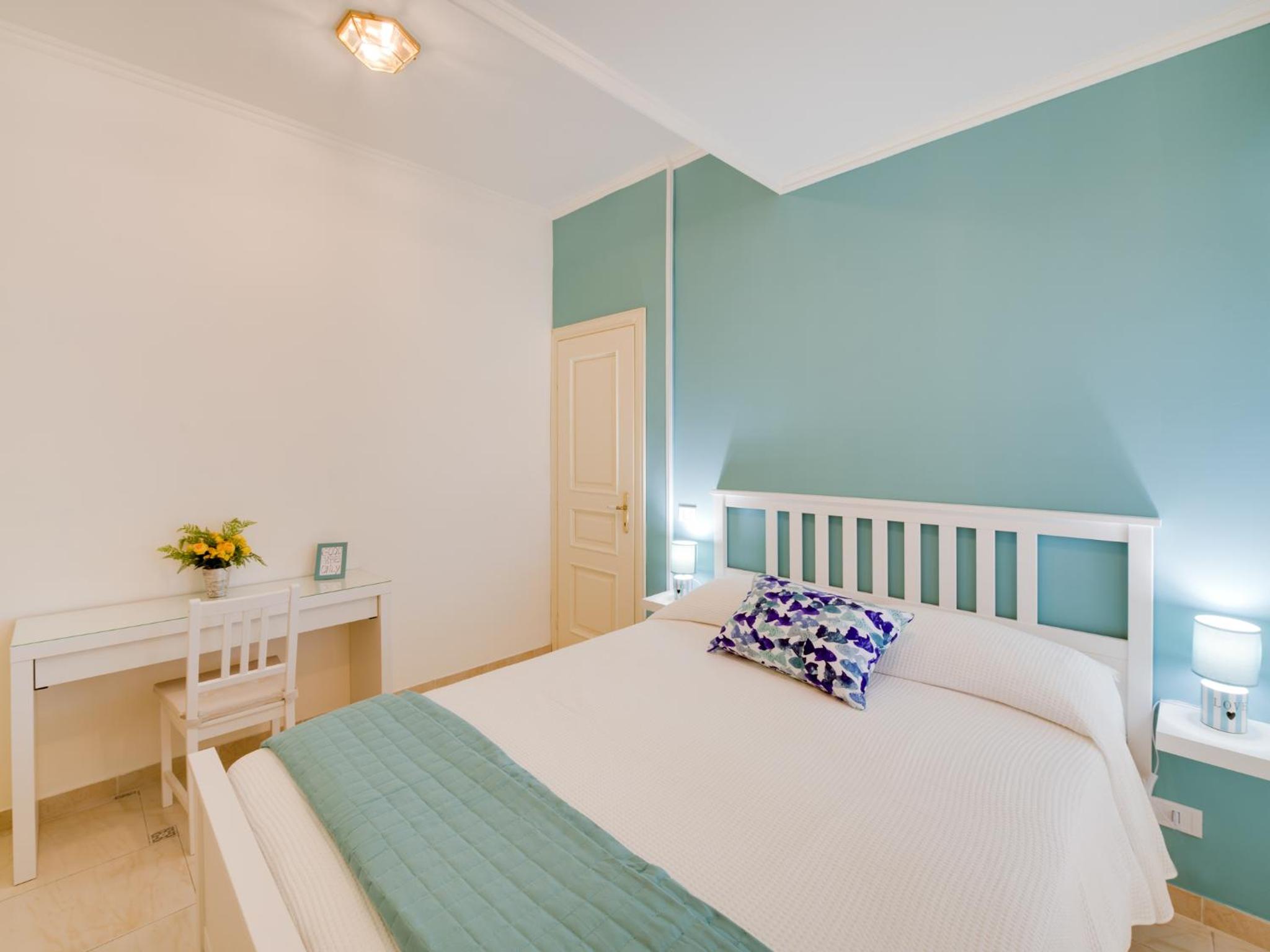 Double Room with Balcony - Photo 1