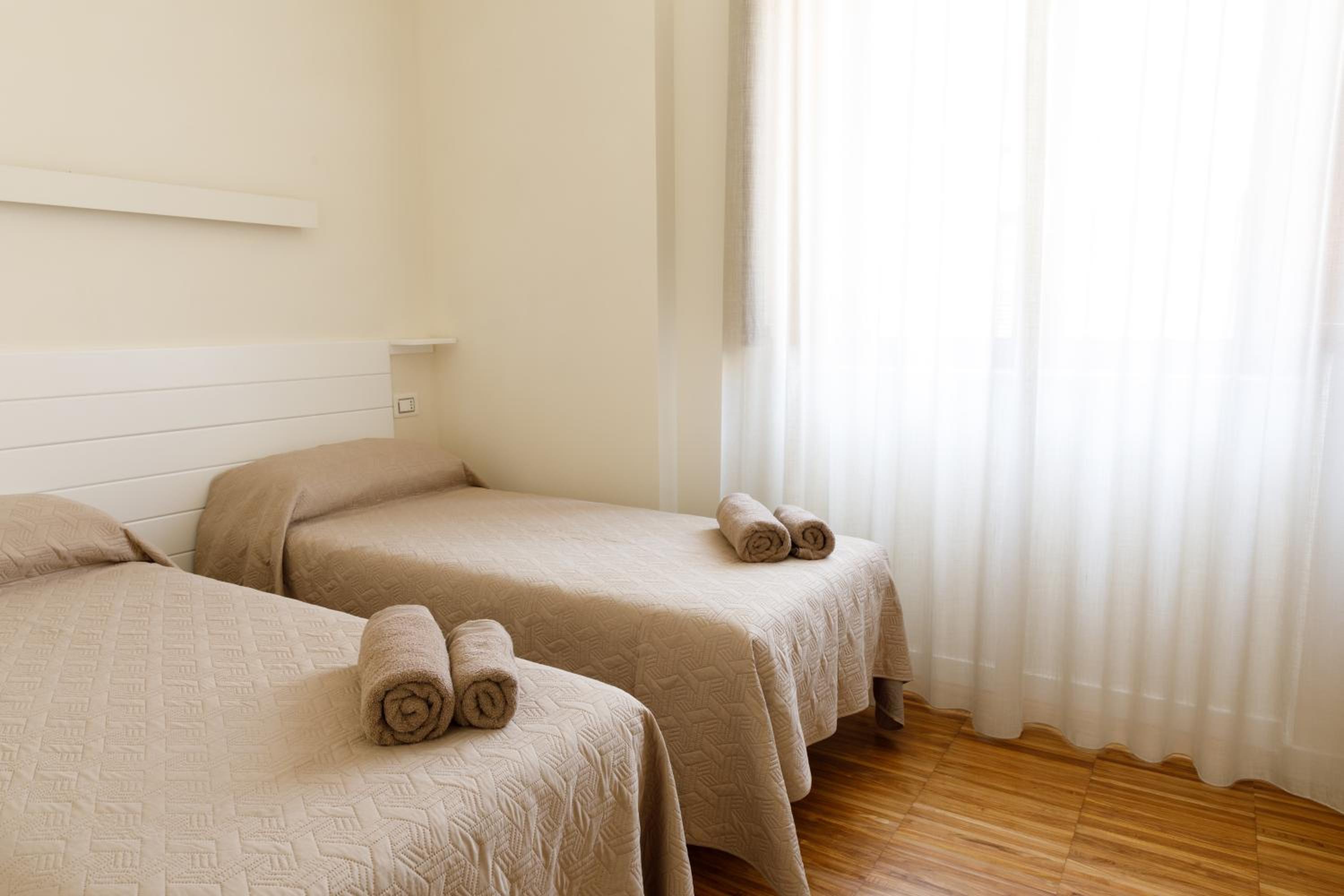 Two-Bedroom Apartment with Balcony photo 1