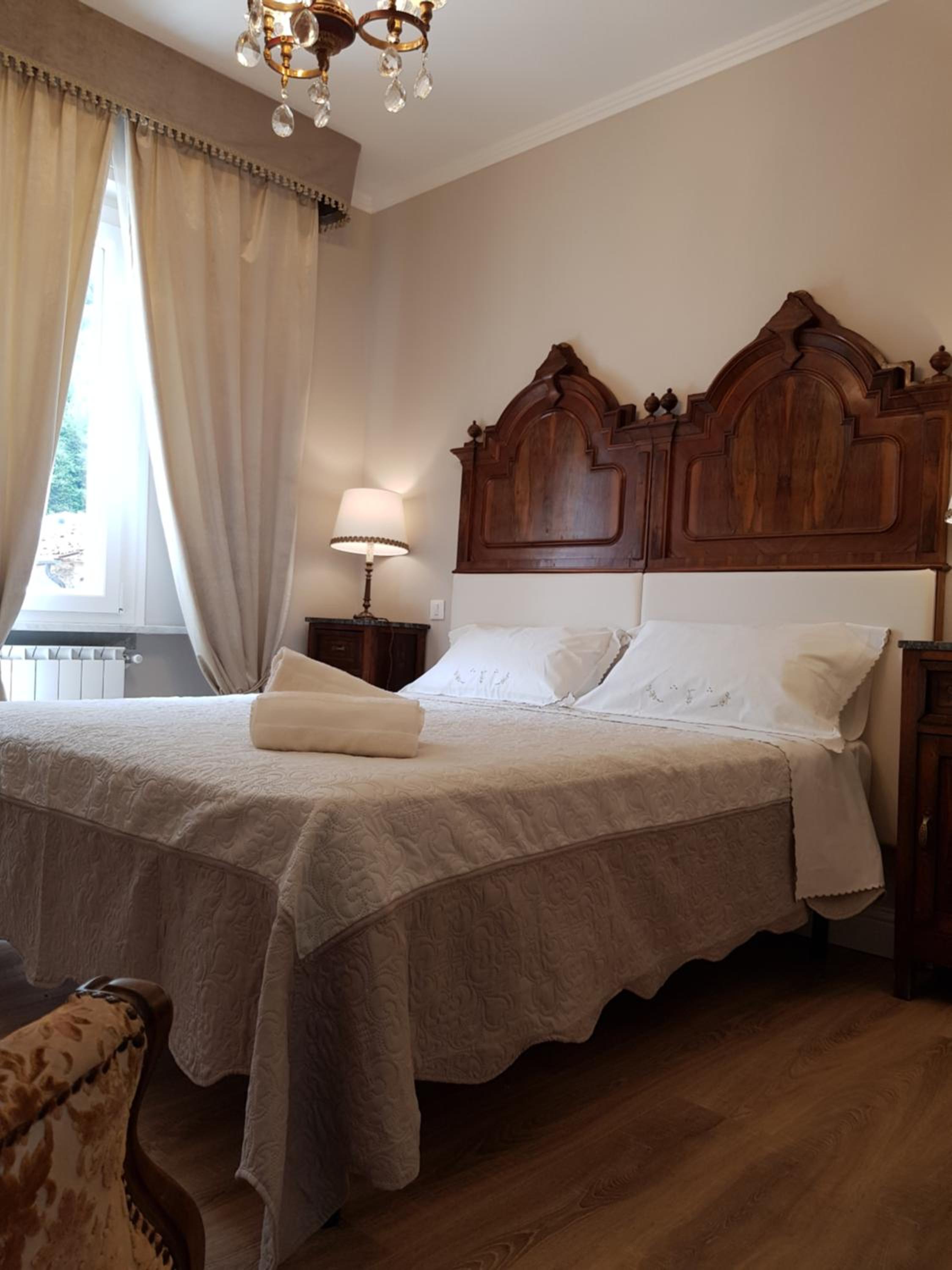 Standard King Room - Photo 1