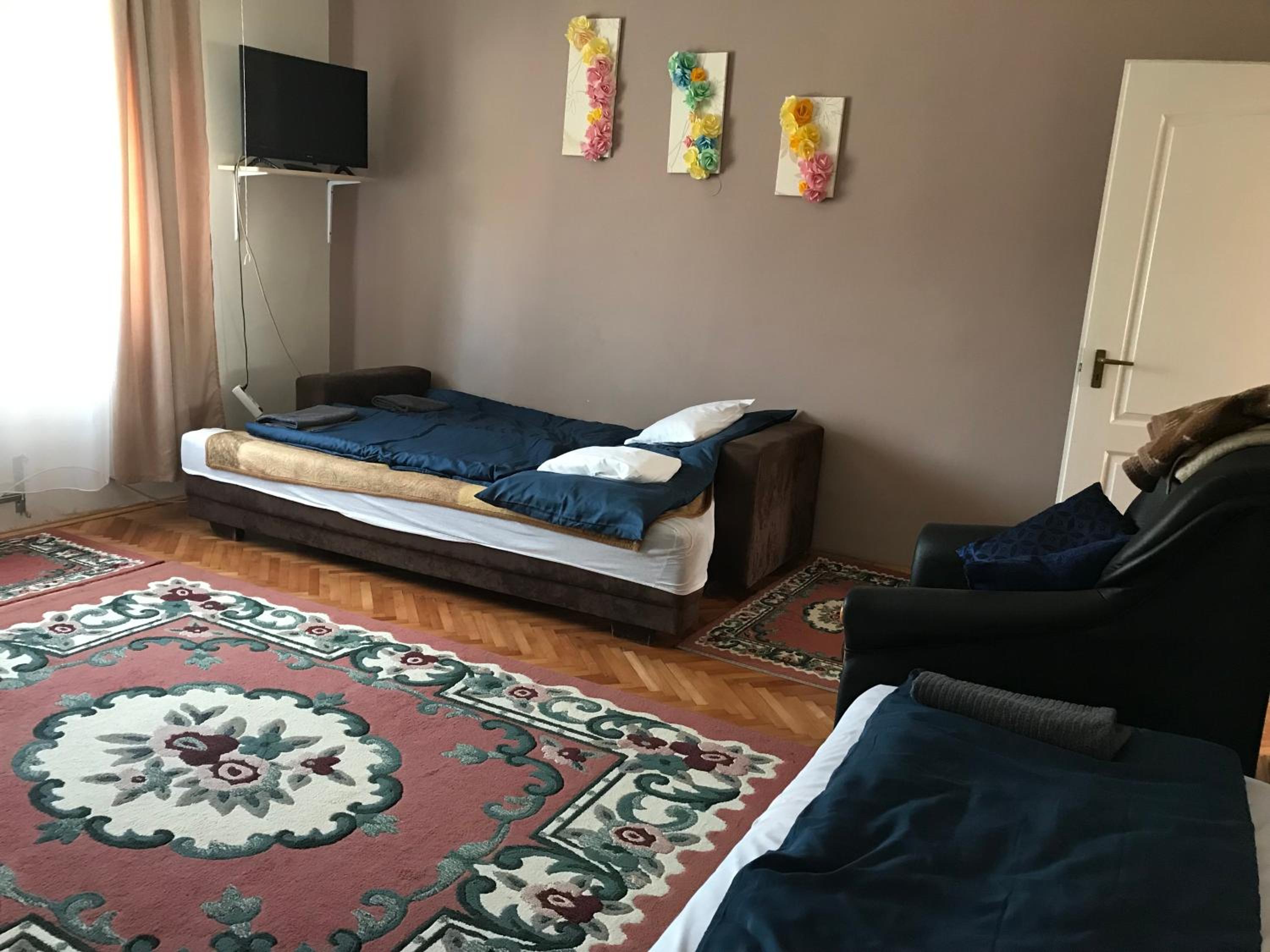 Apartment photo 3