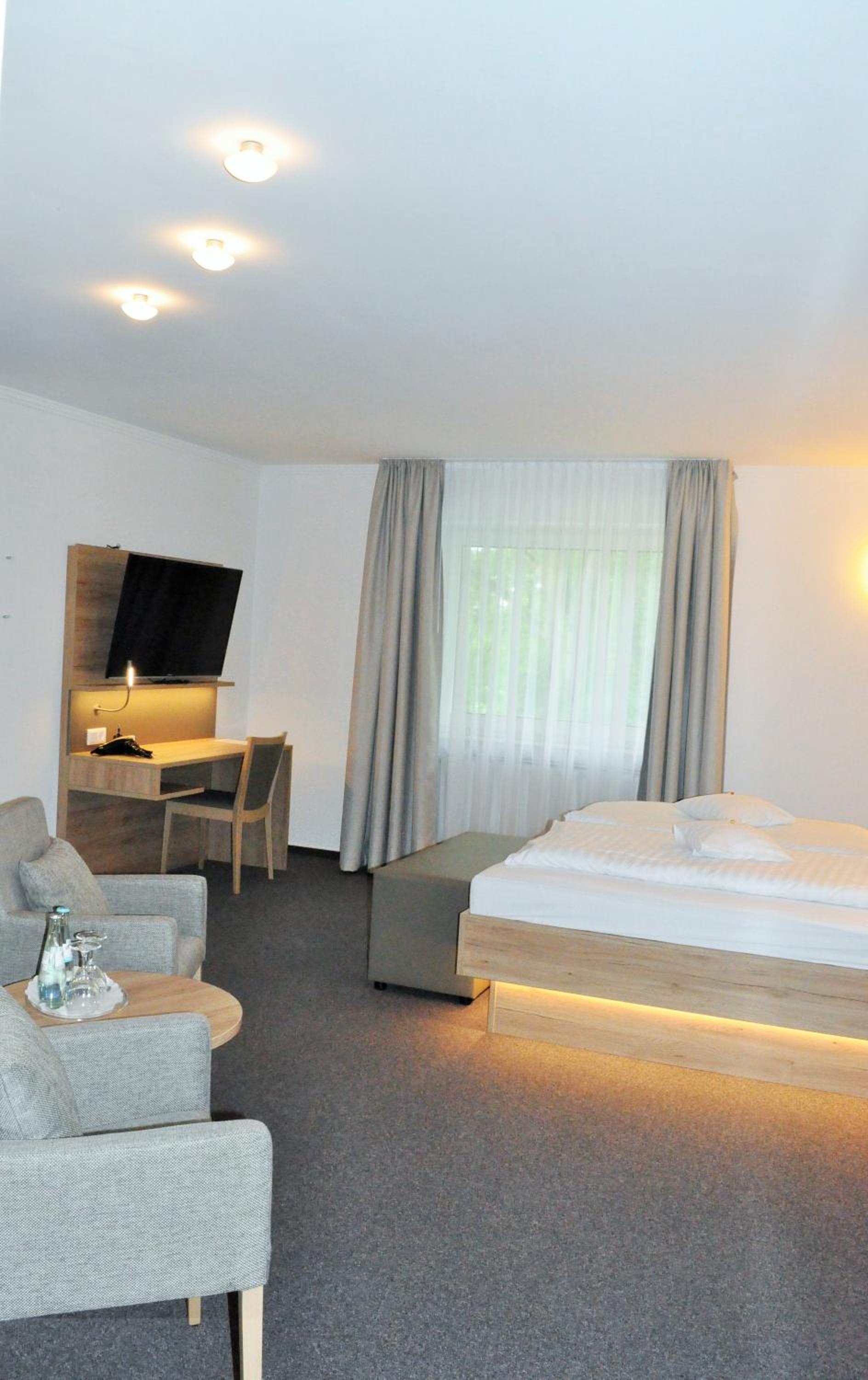 Suite - Photo 5