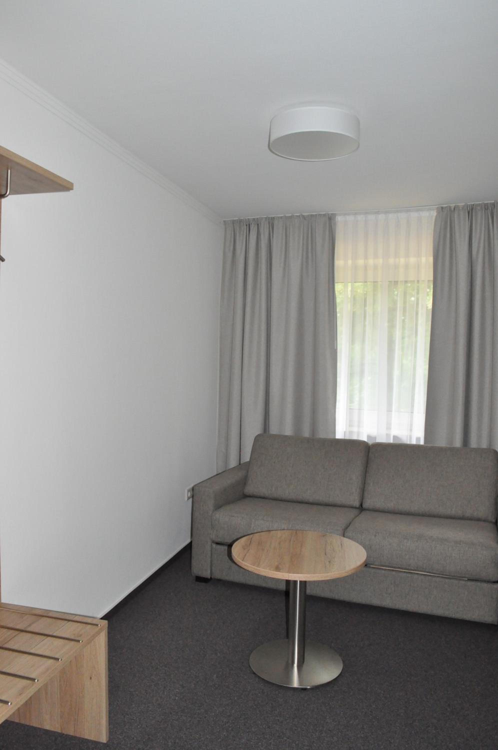Suite - Photo 3