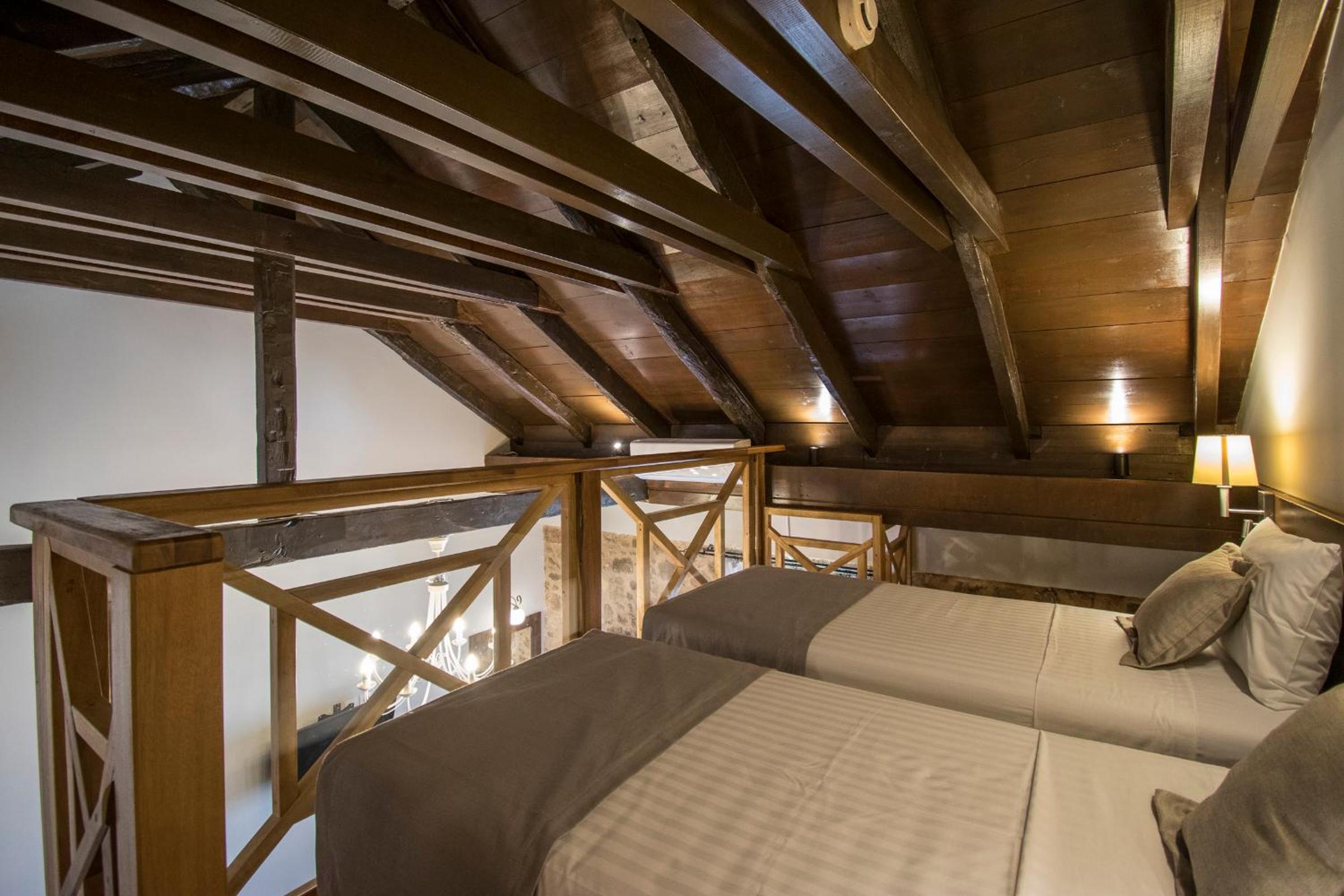 Duplex Room - Photo 11