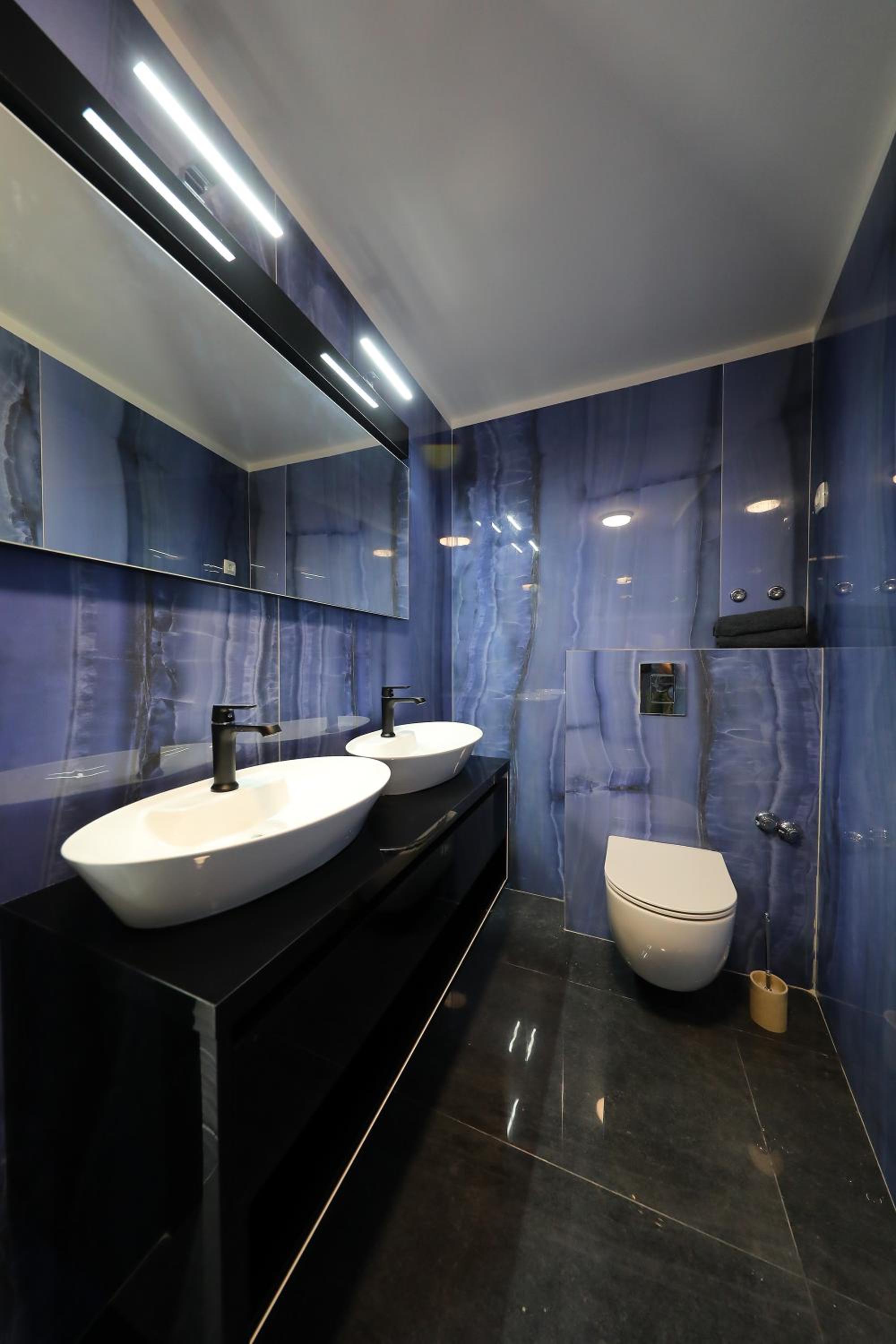 Deluxe Double Room with Balcony and Sea View photo 2