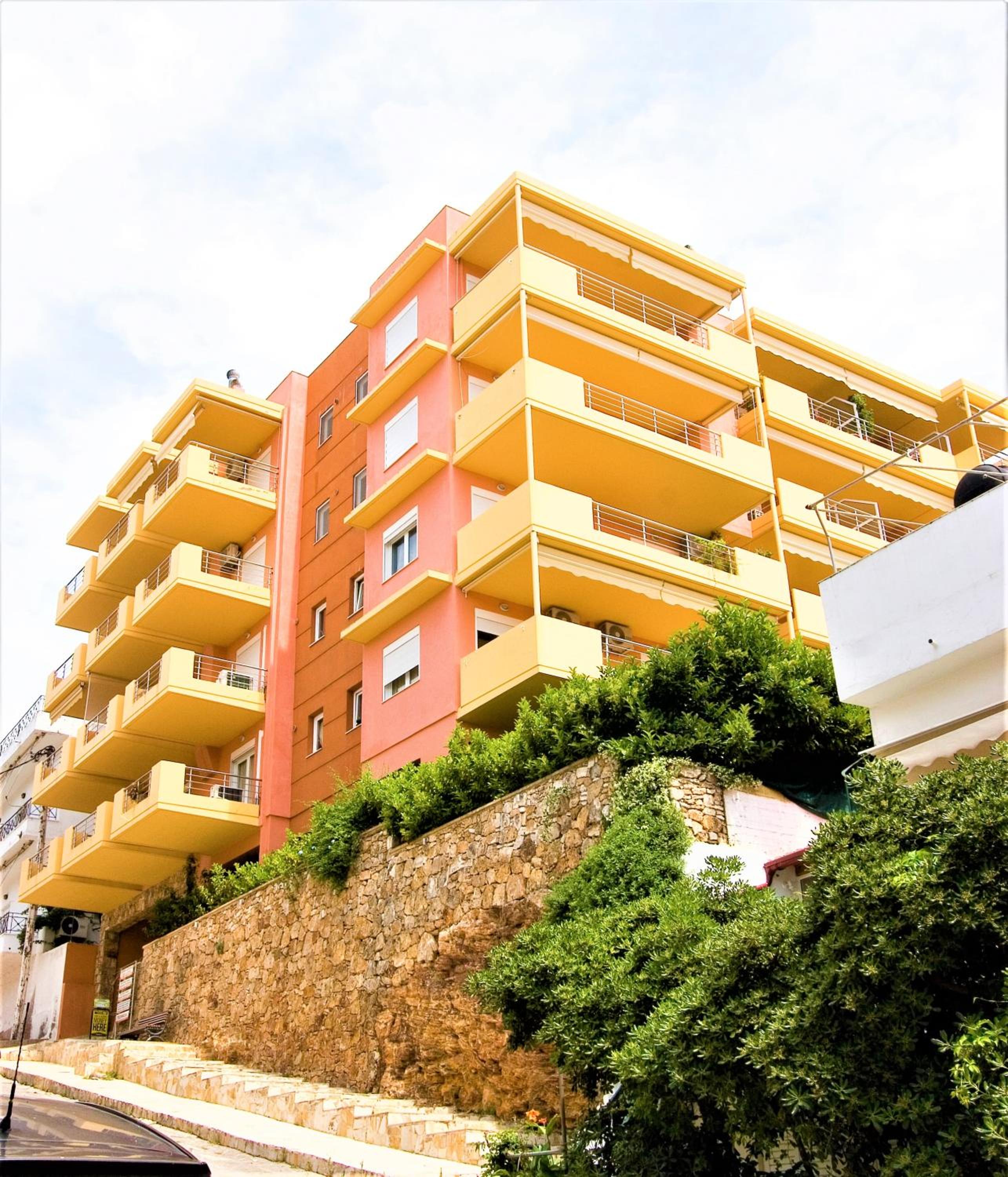 Apartment with Balcony photo 3