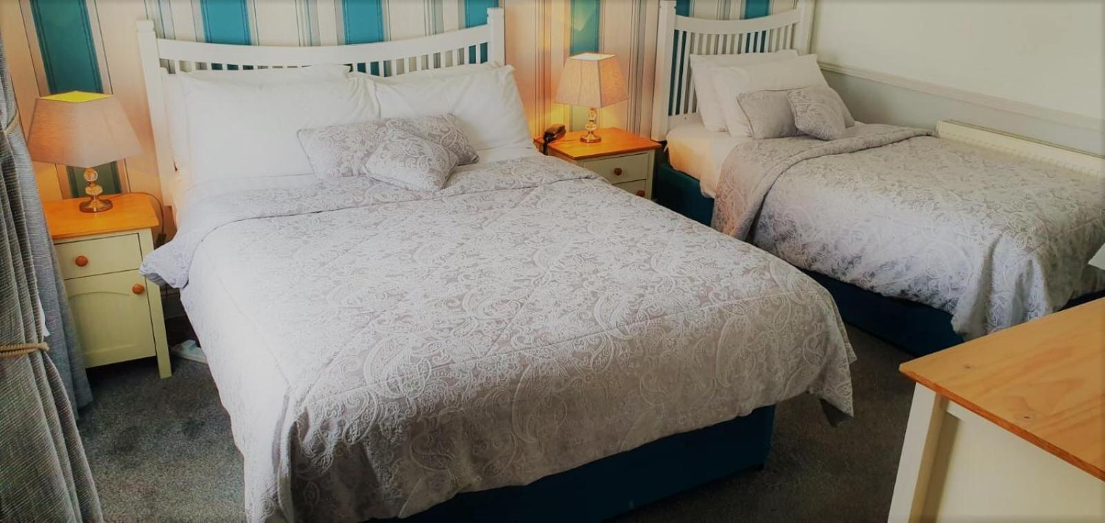 Standard Double or Twin Room - Photo 3