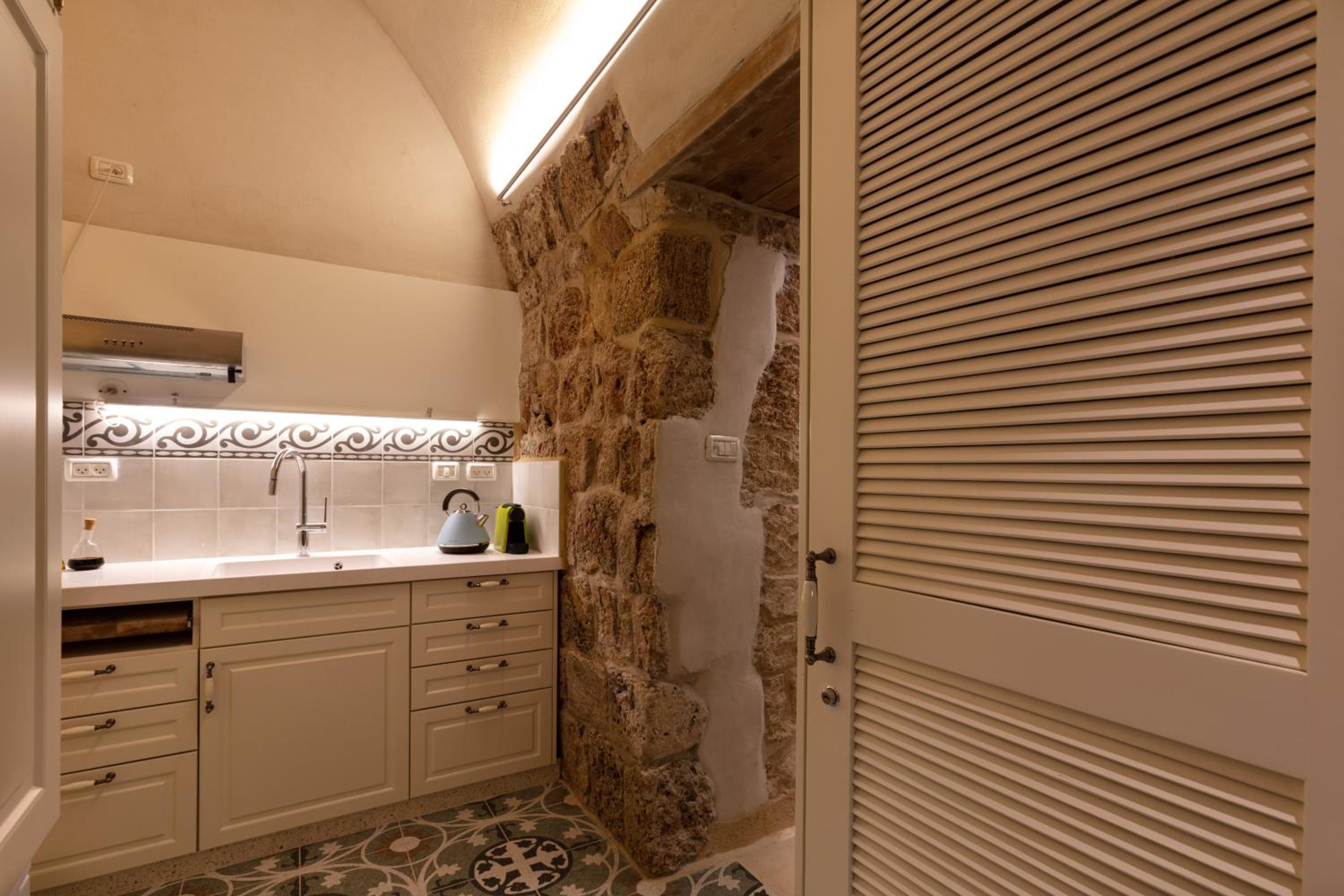 Jasmine- One Bedroom Apartment
