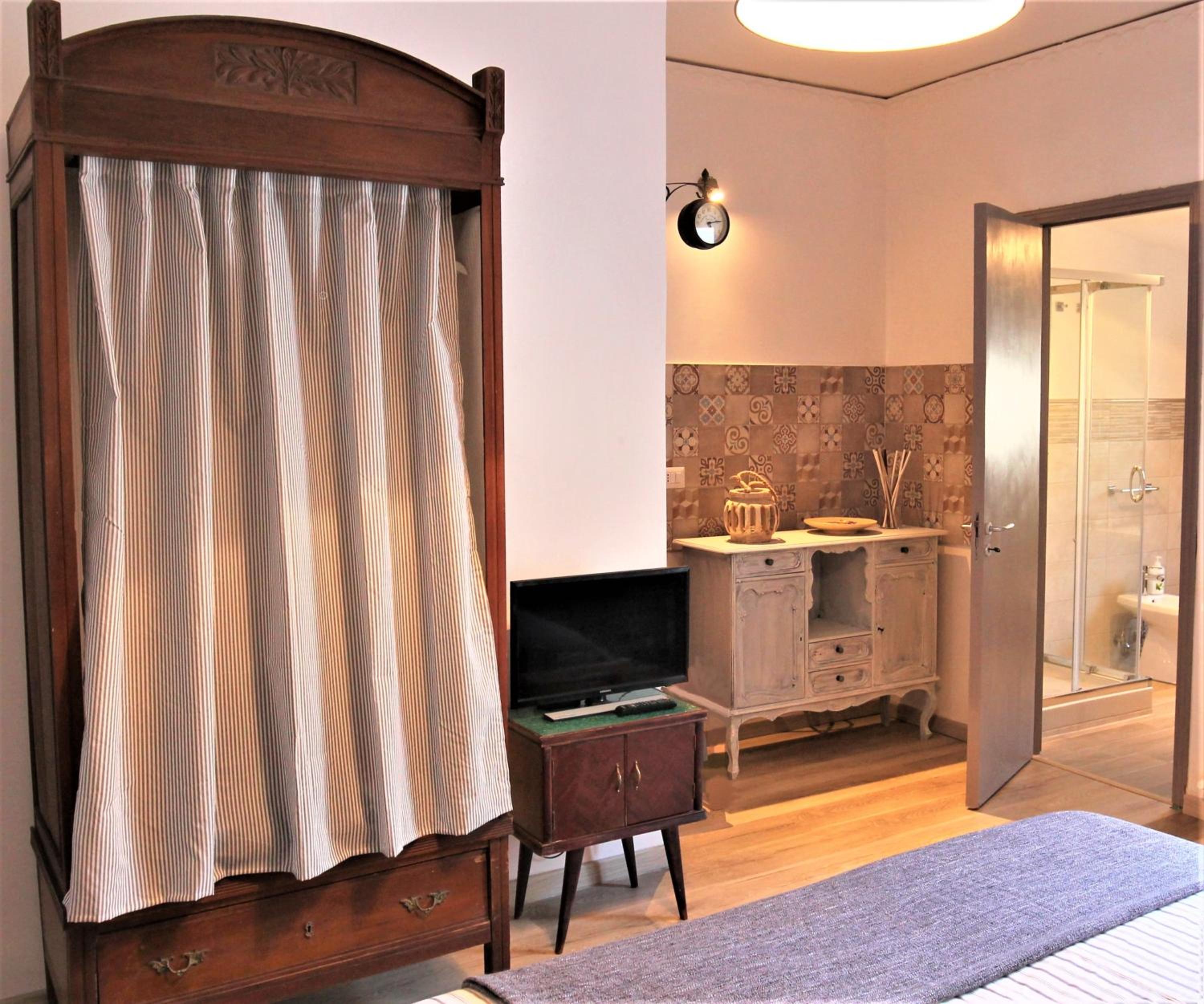 Deluxe Double or Twin Room - Photo 1