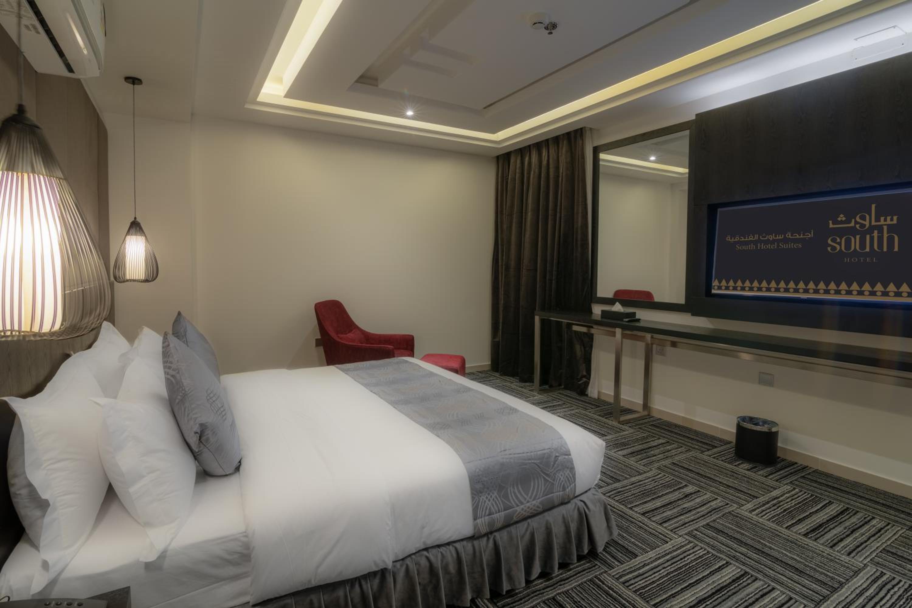 Standard King Room photo 1