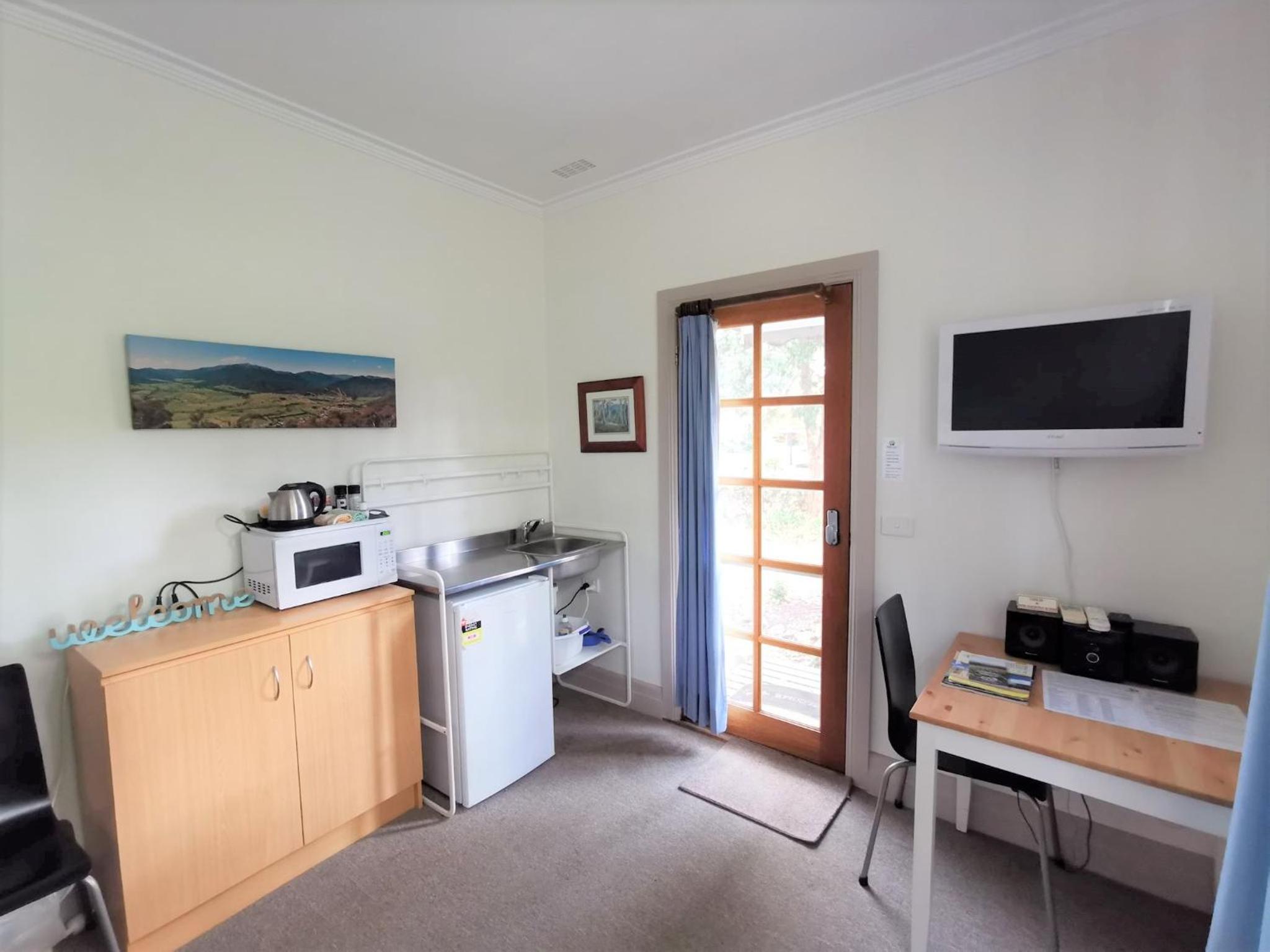 Studio Apartment - 3 photo 2