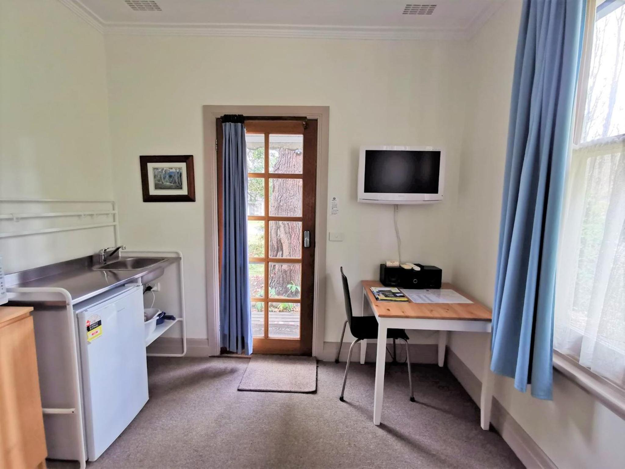 Studio Apartment - 3 photo 1