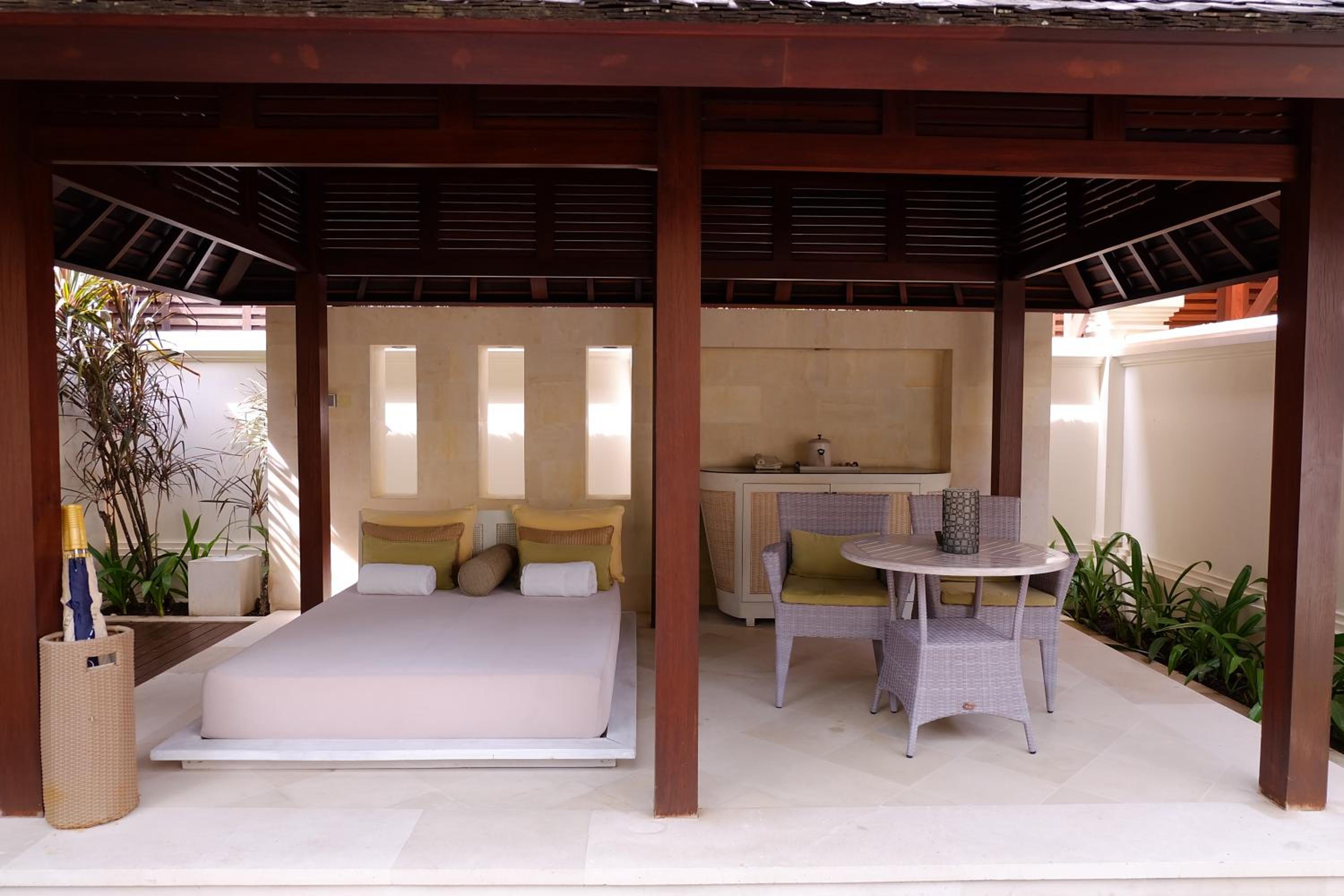 Deluxe One-Bedroom Private Pool Villa with Free Benefit - Photo 12