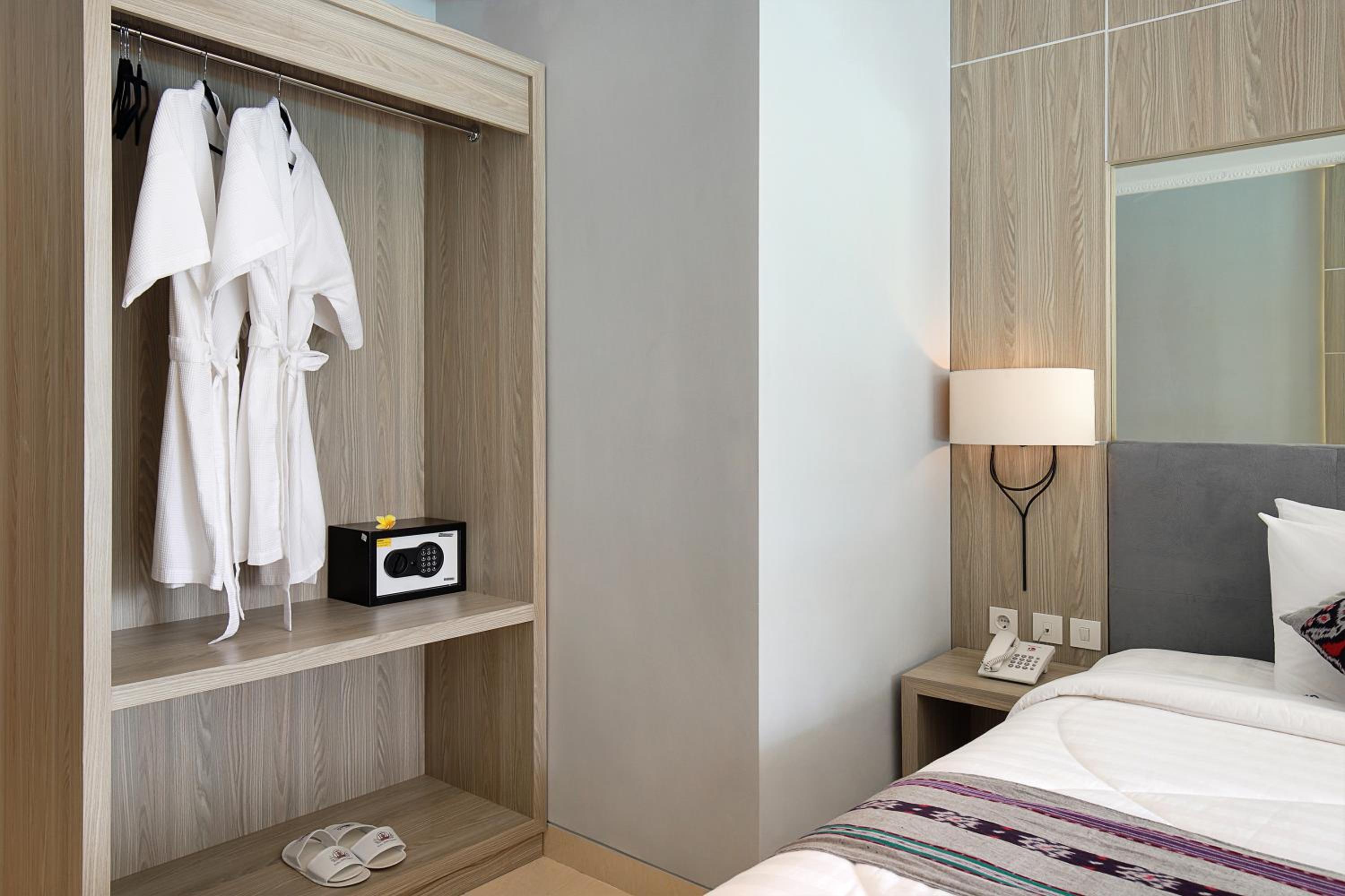 Suite with Balcony photo 3