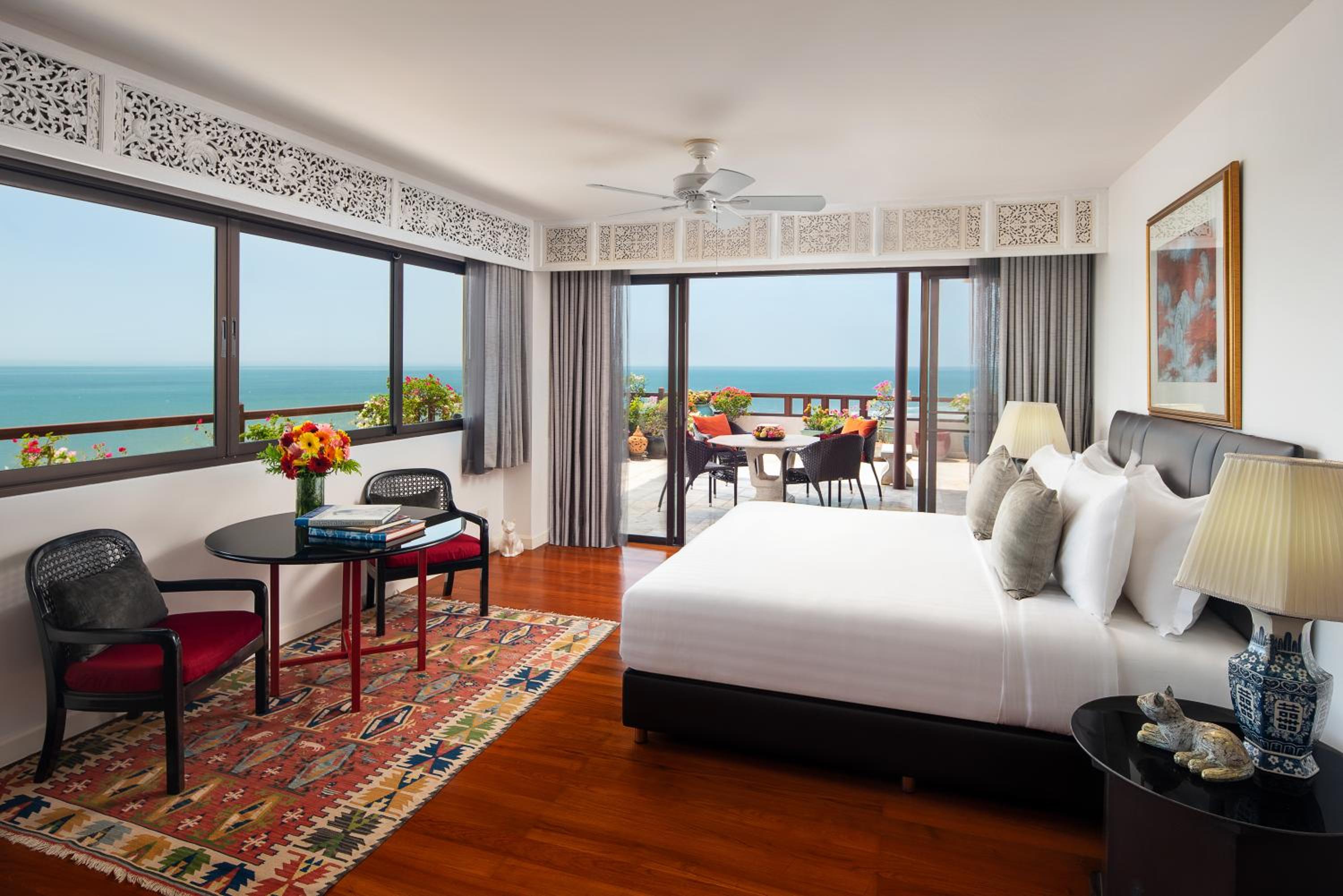 3-Bedroom Seaview Owner Penthouse