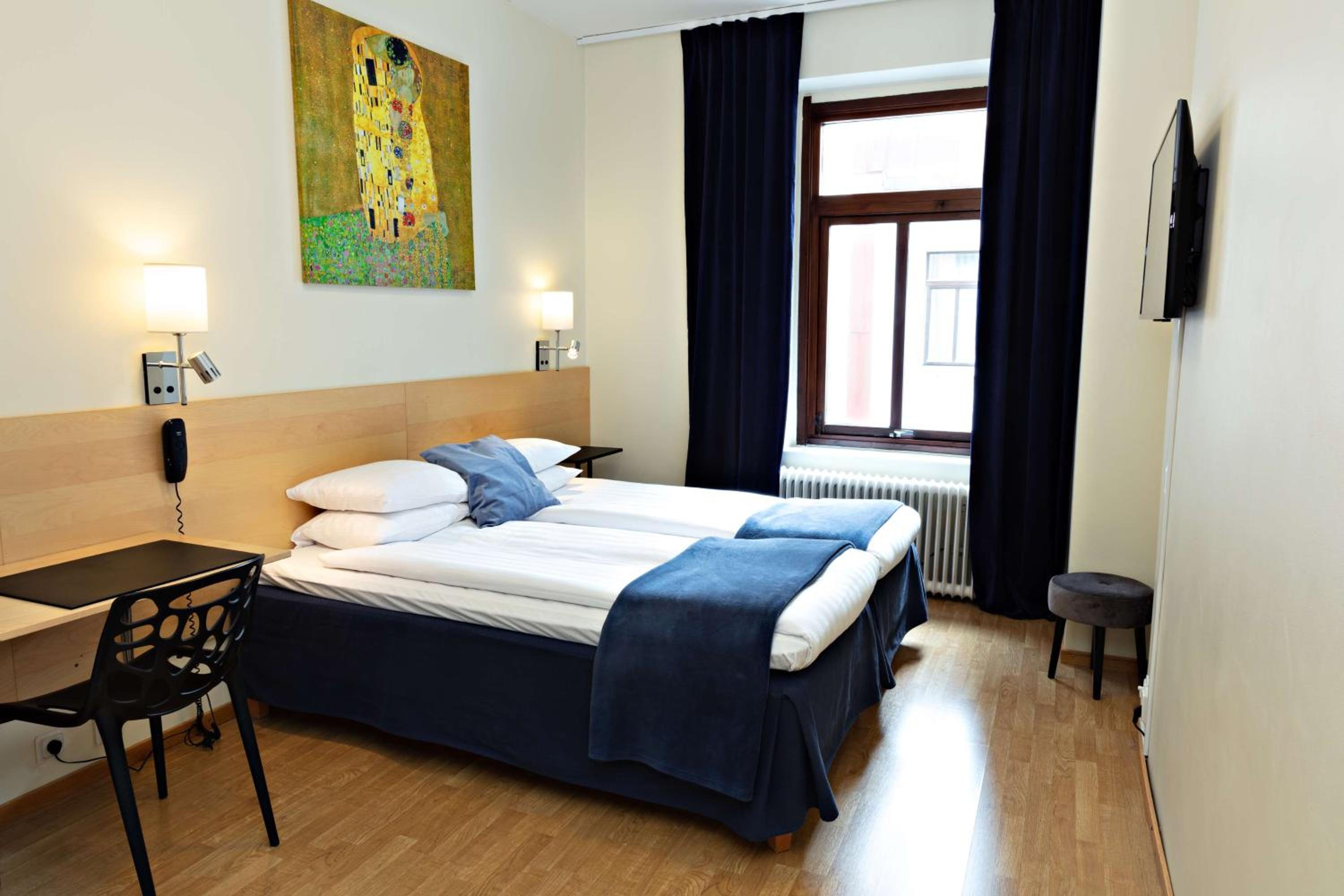 Standard Double Room - Photo 1