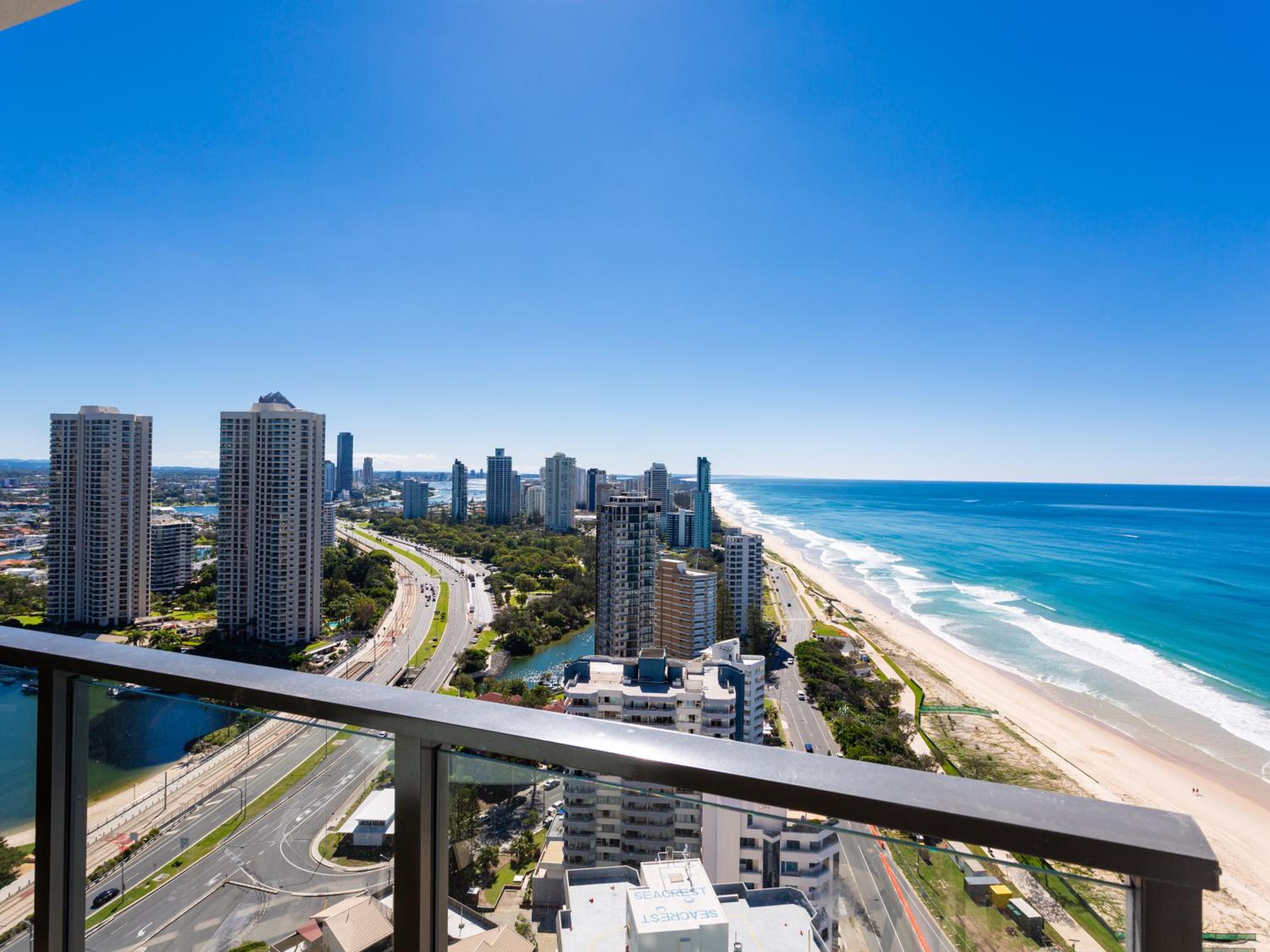 High Level Apartment with Sea View - Photo 5