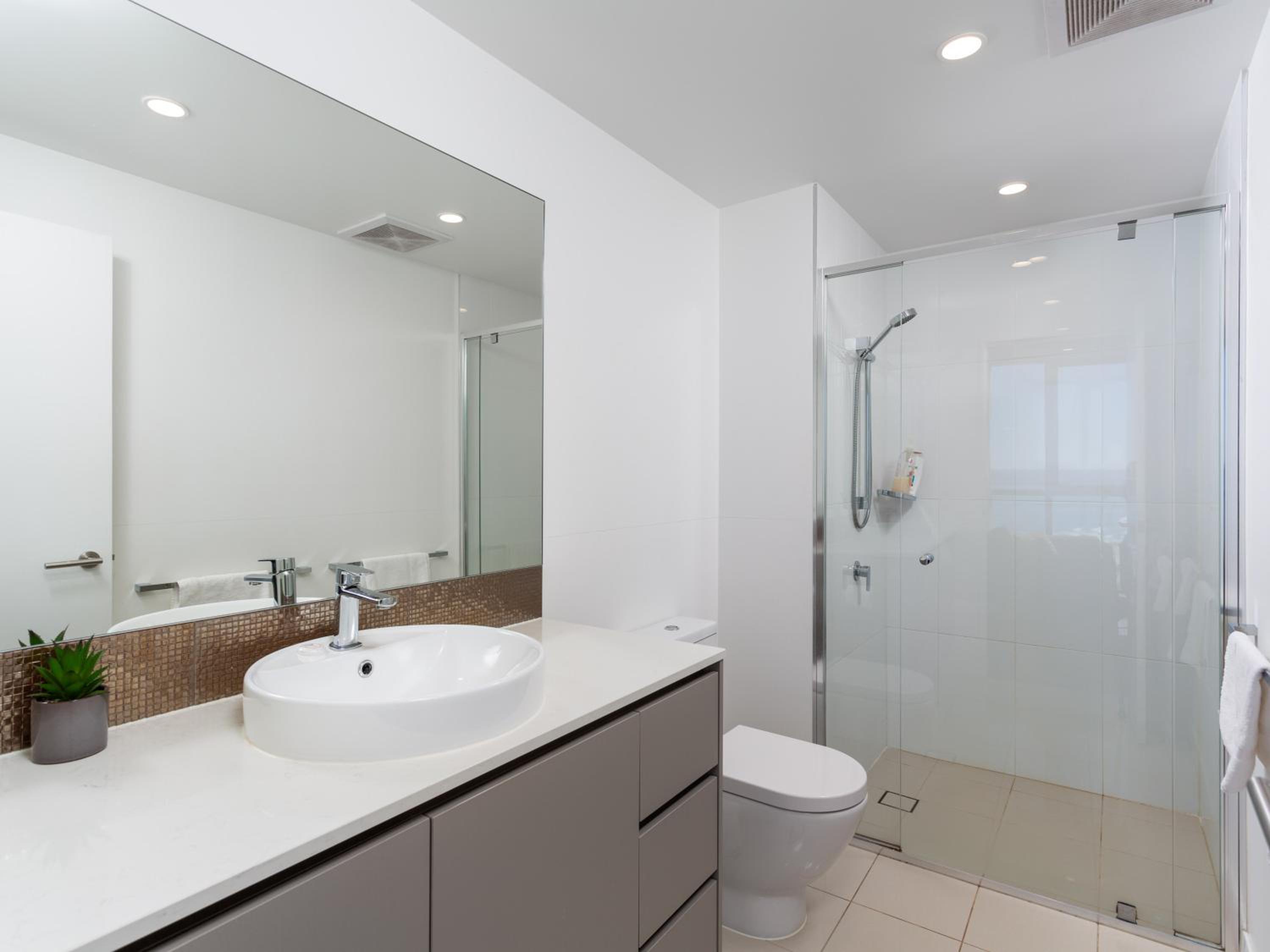 High Level Apartment with Sea View - Photo 2