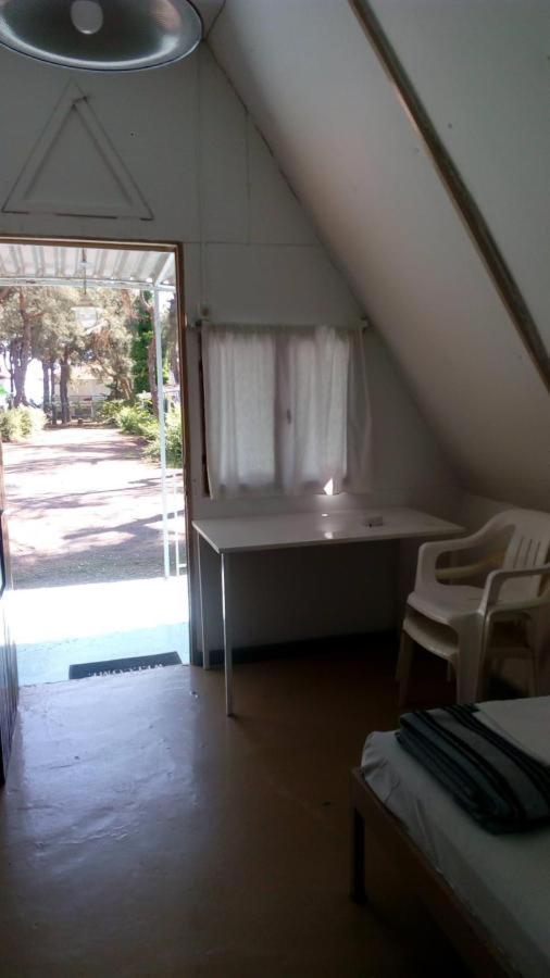 Bungalow (2 Adults)