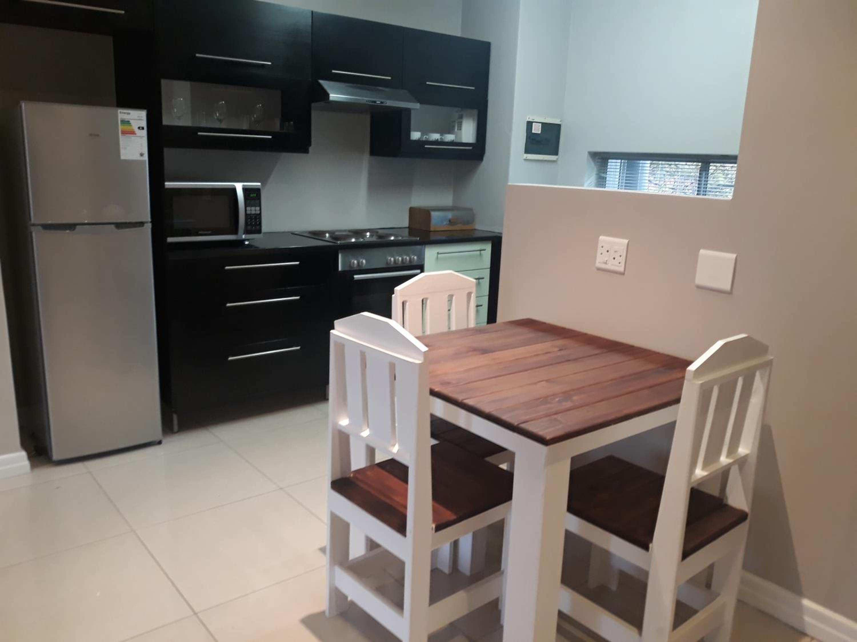 One-Bedroom Apartment - Photo 11