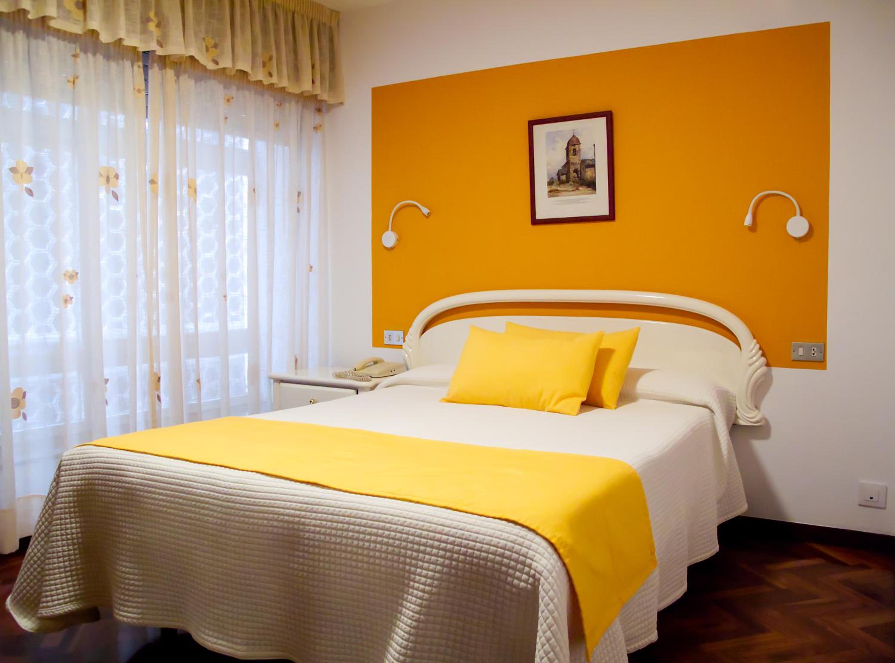 Double Room - Photo 6