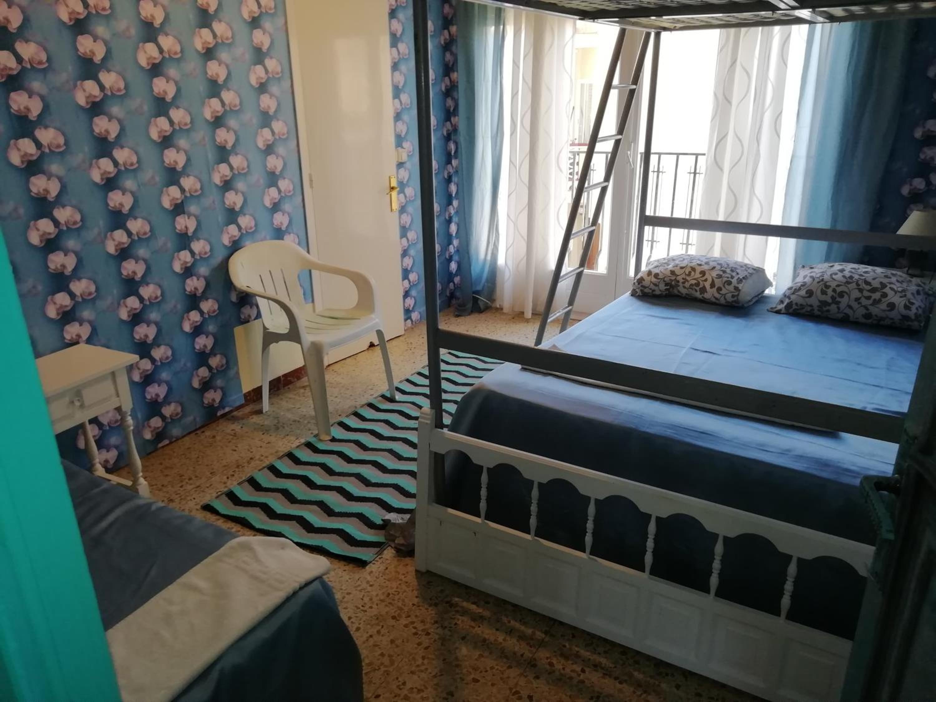 Habitación familiar con baño privado