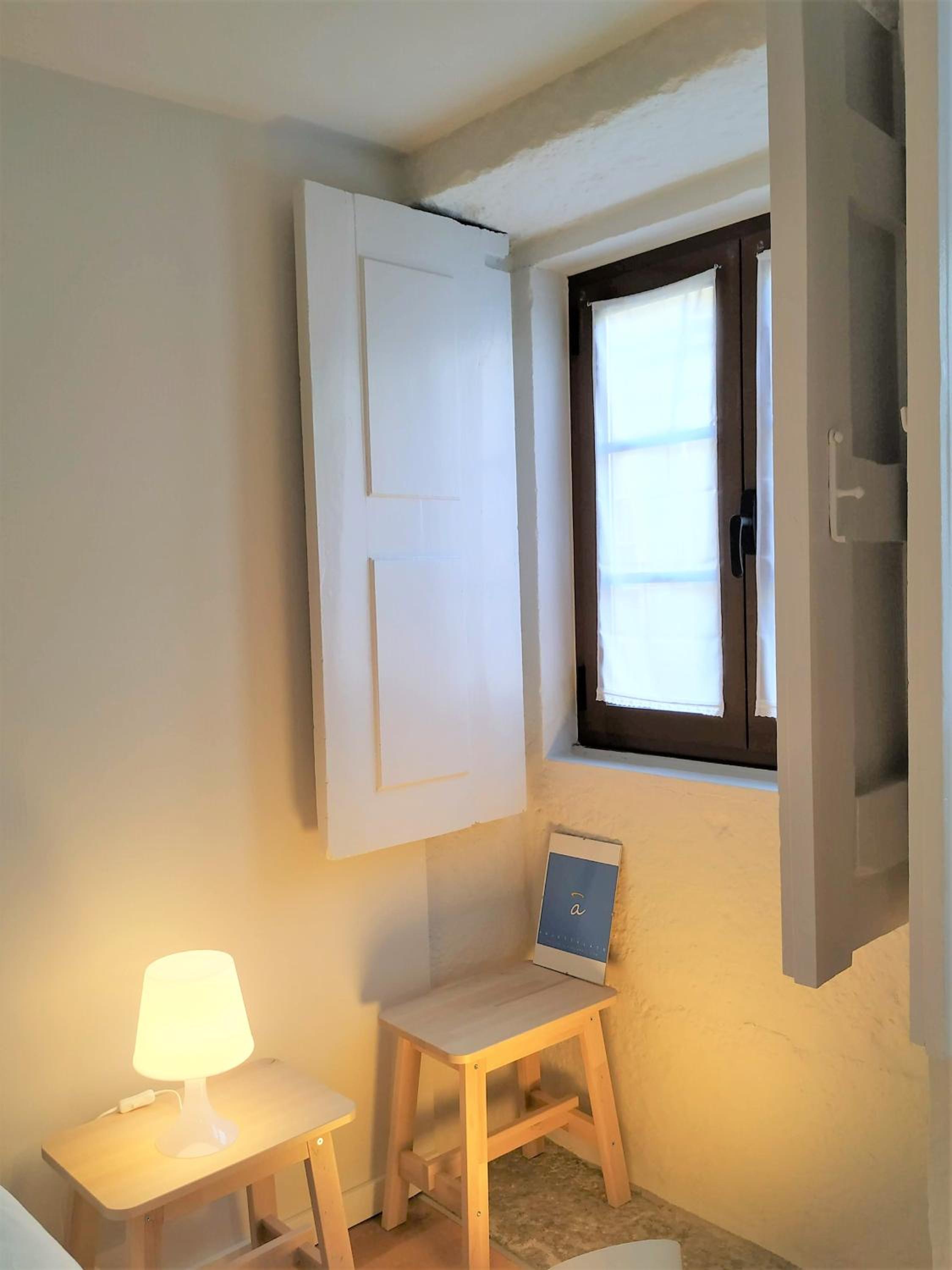 Apartment with Balcony - Photo 19