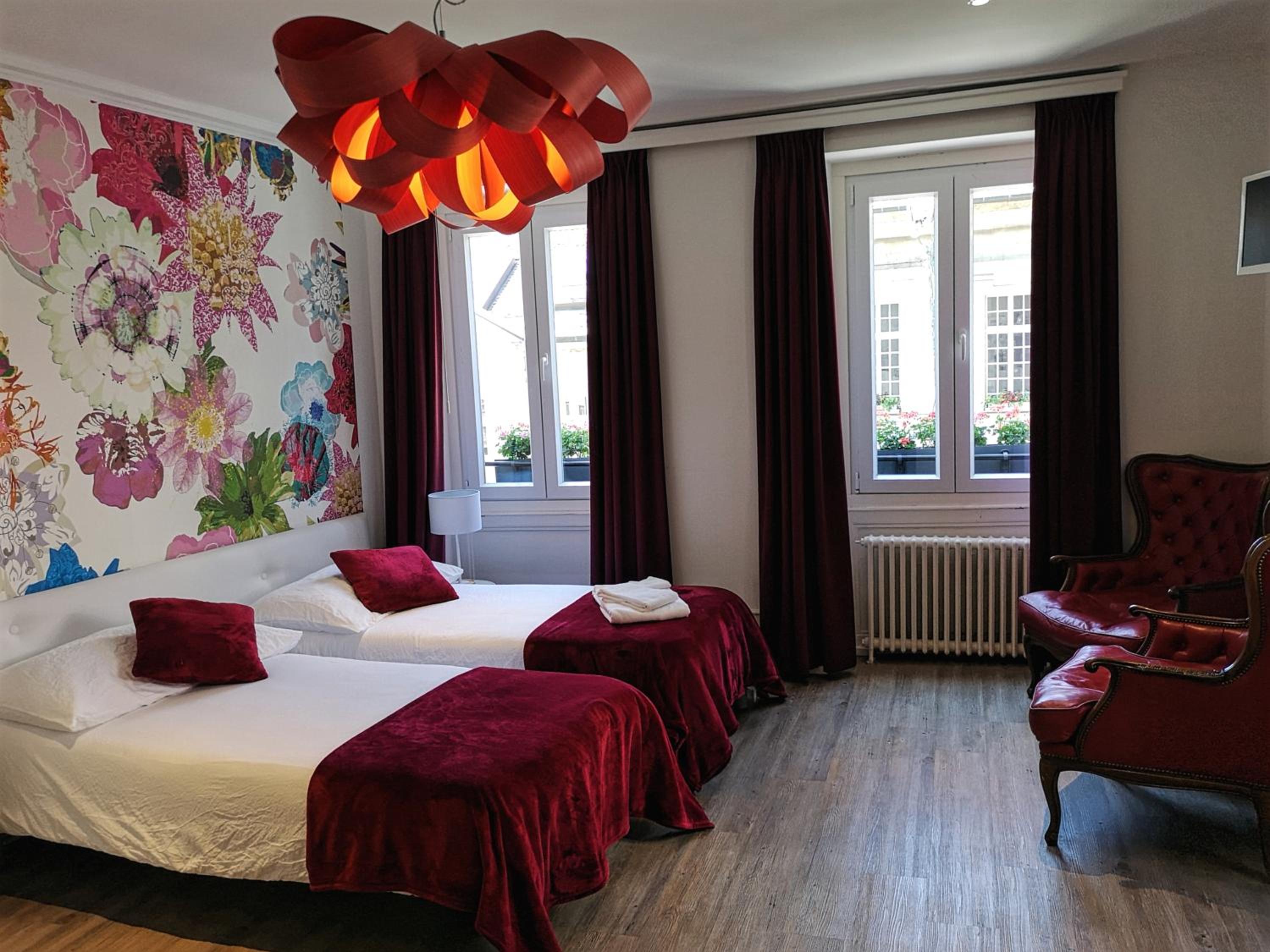 Large Twin Room photo 2