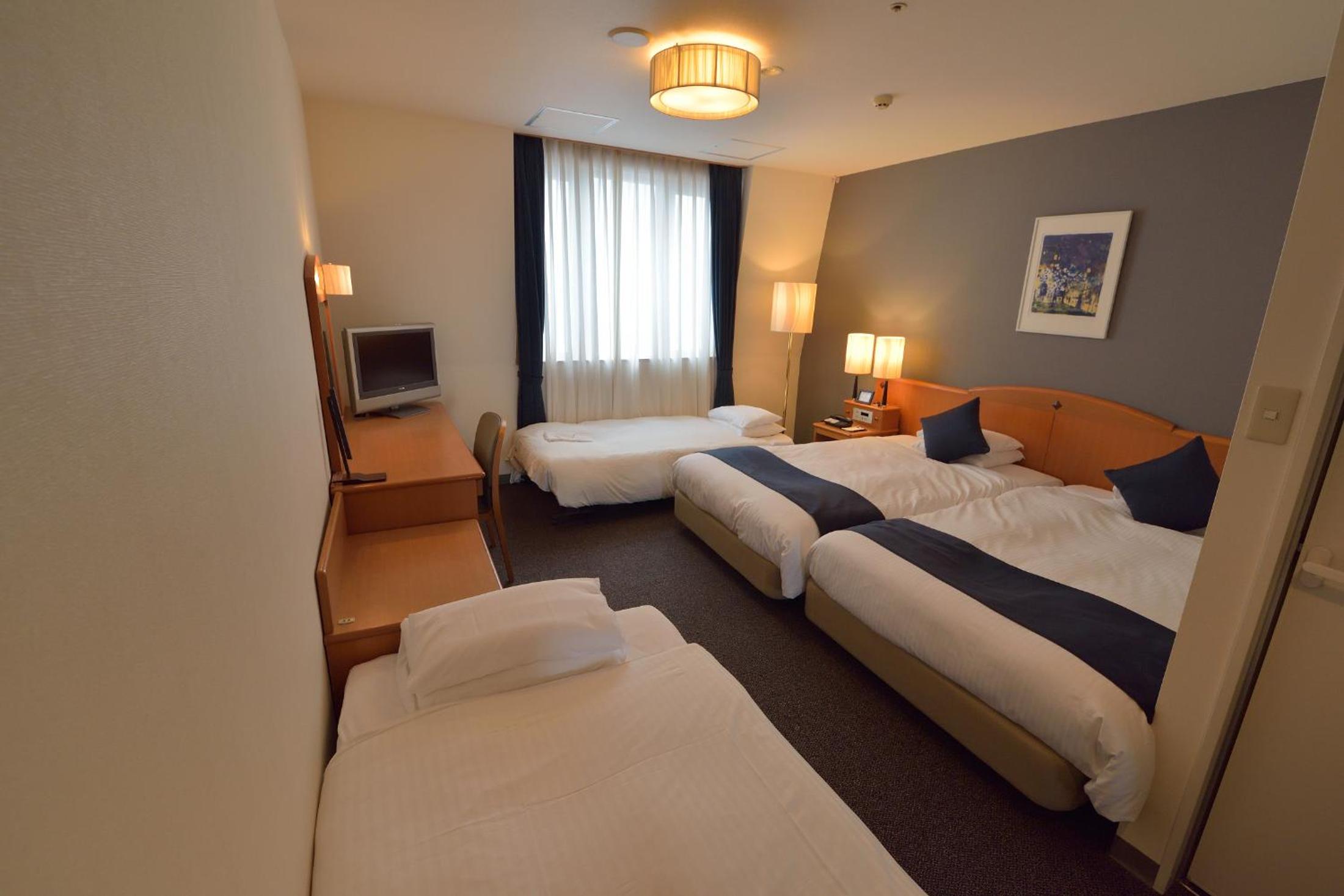 Twin Room with Two Extra Beds (4 Adults) - Non-Smoking