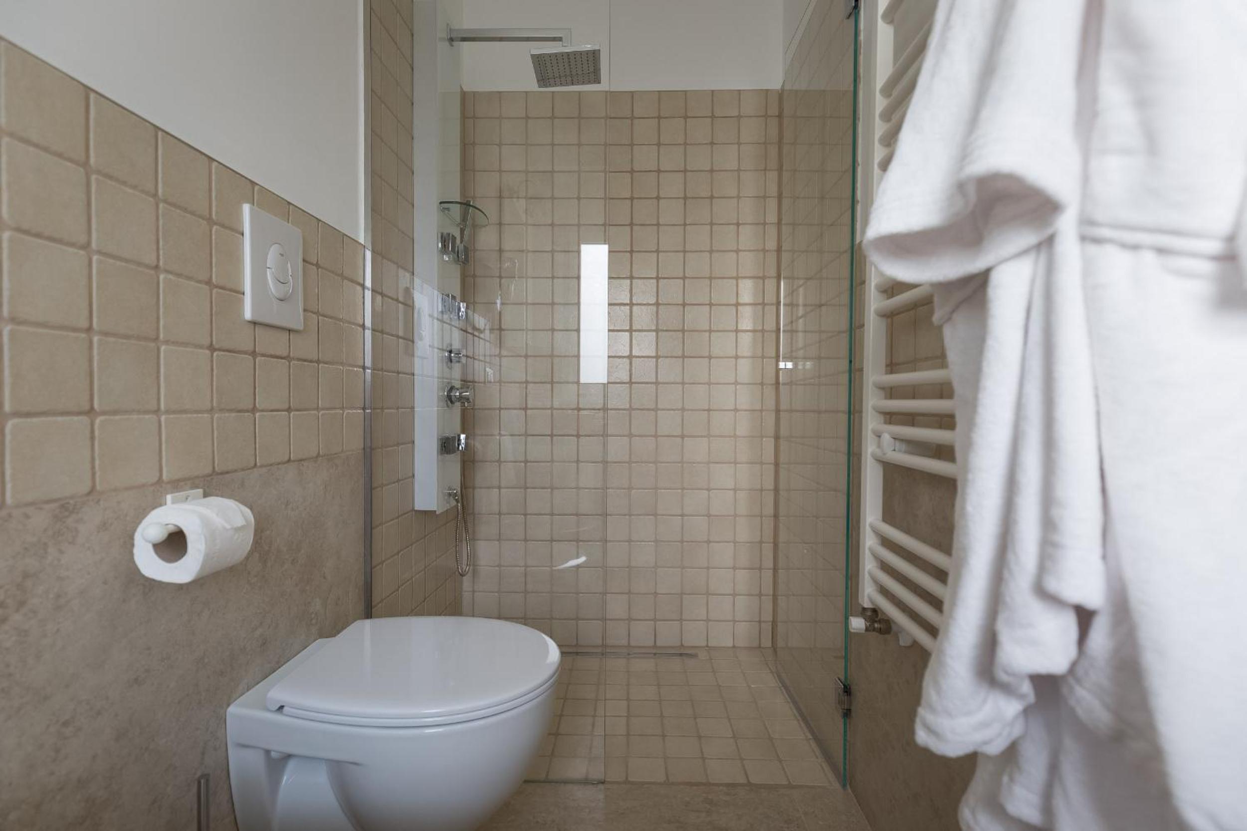 Quadruple Room with Terrace - Photo 23