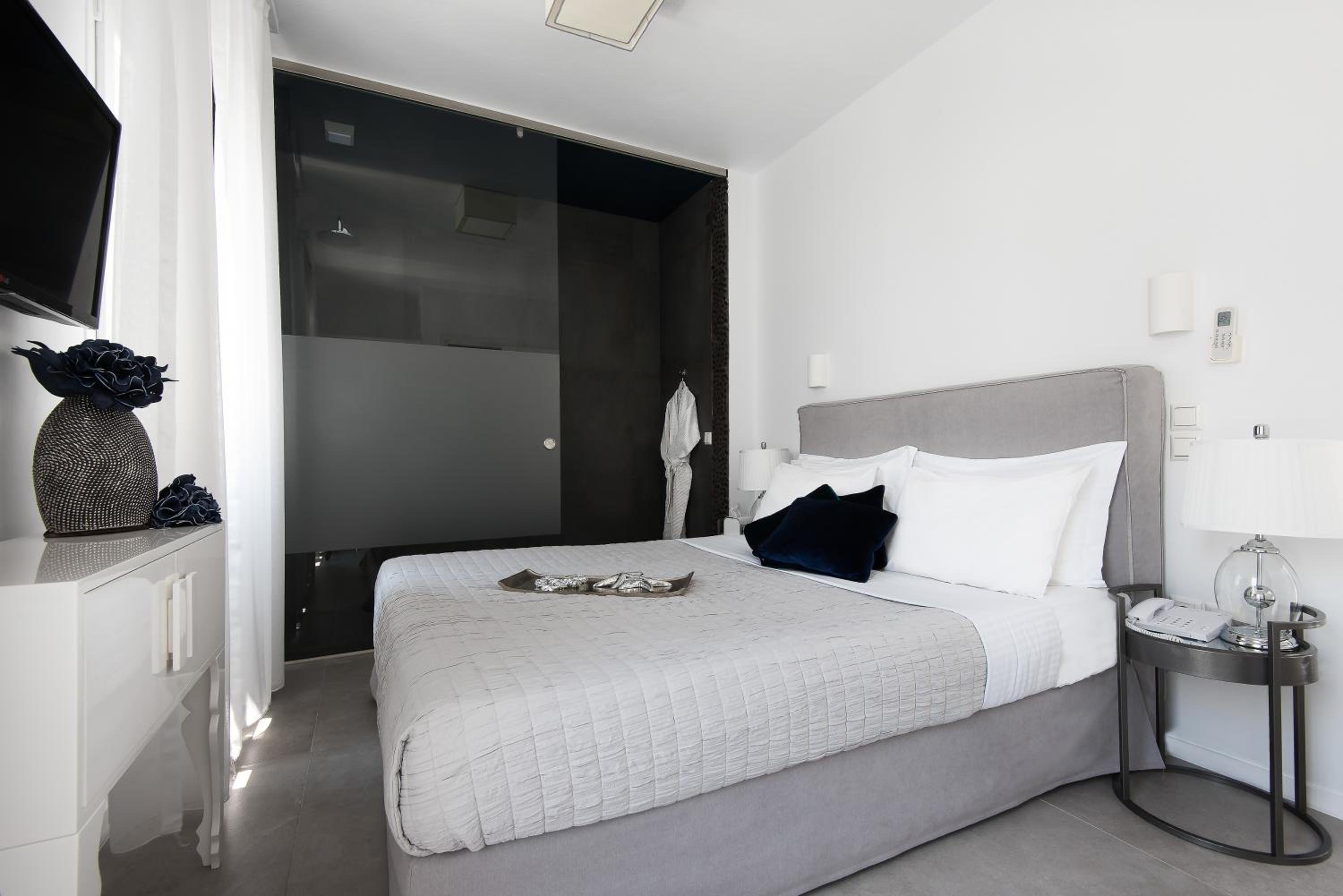 Superior Double Room Side Sea View with Outdoor Hot Tub - Photo 2