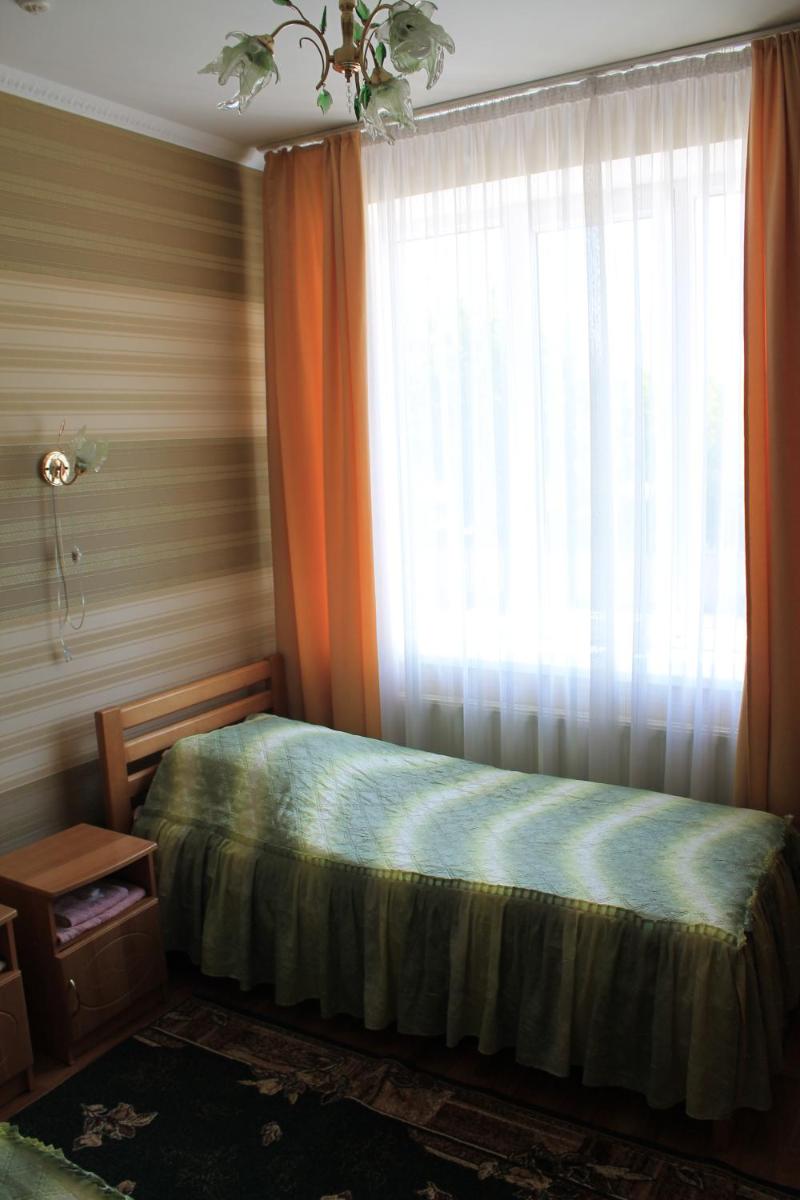 Double Room with Shared Bathroom photo 1