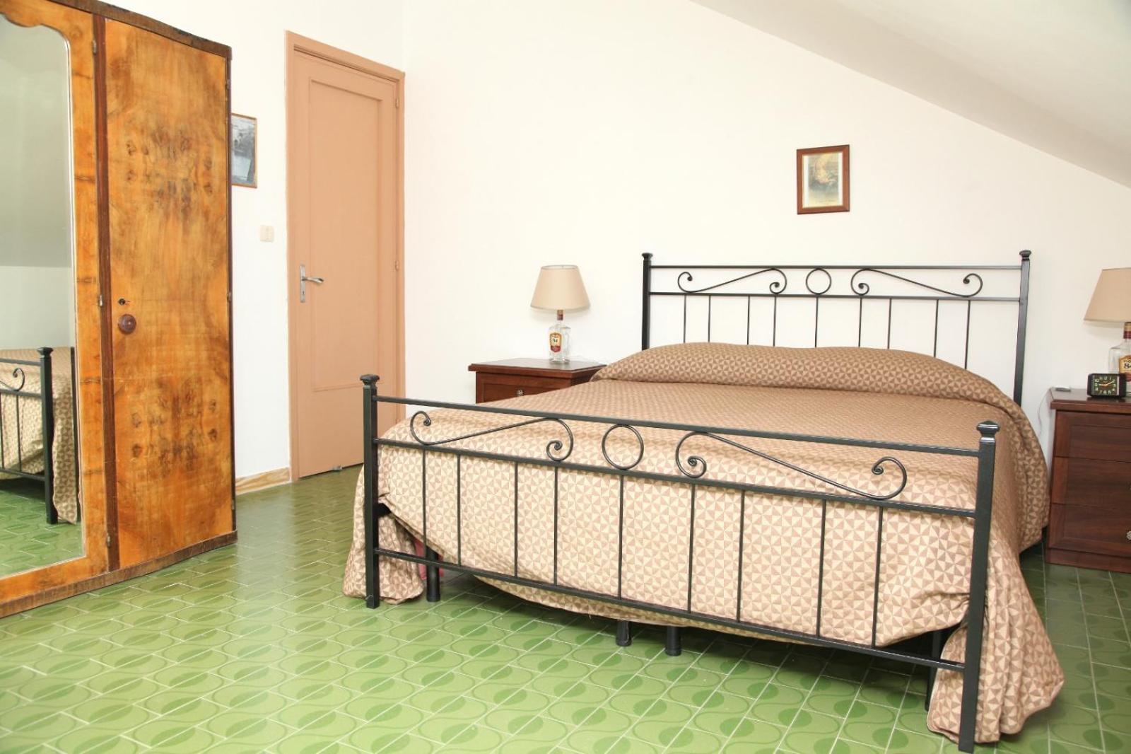 Four-Bedroom House - Photo 9