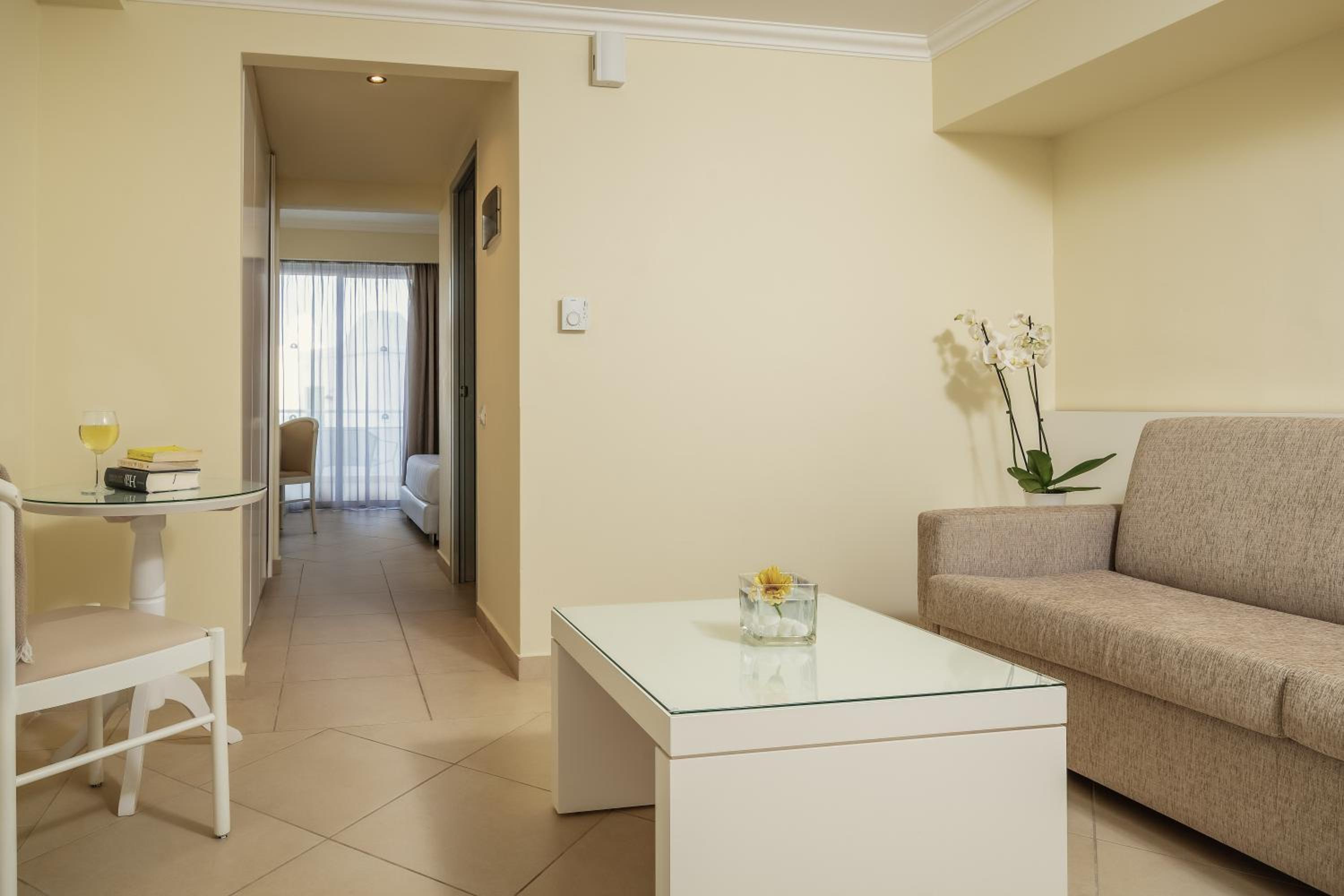  Deluxe Junior Suite with Garden View photo 2