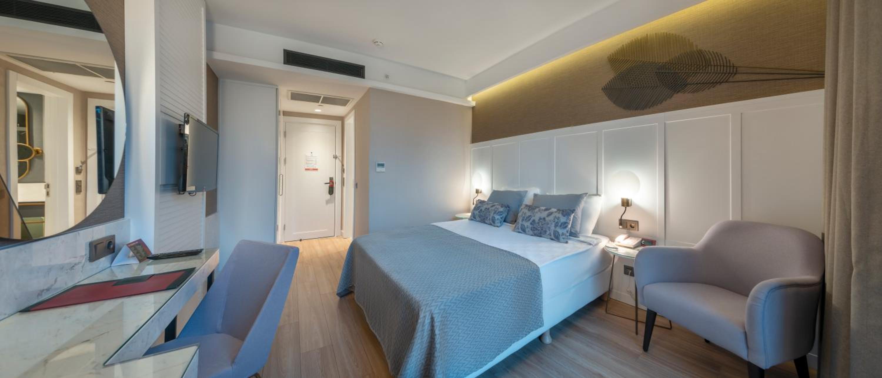 Standard Double or Twin Room photo 3