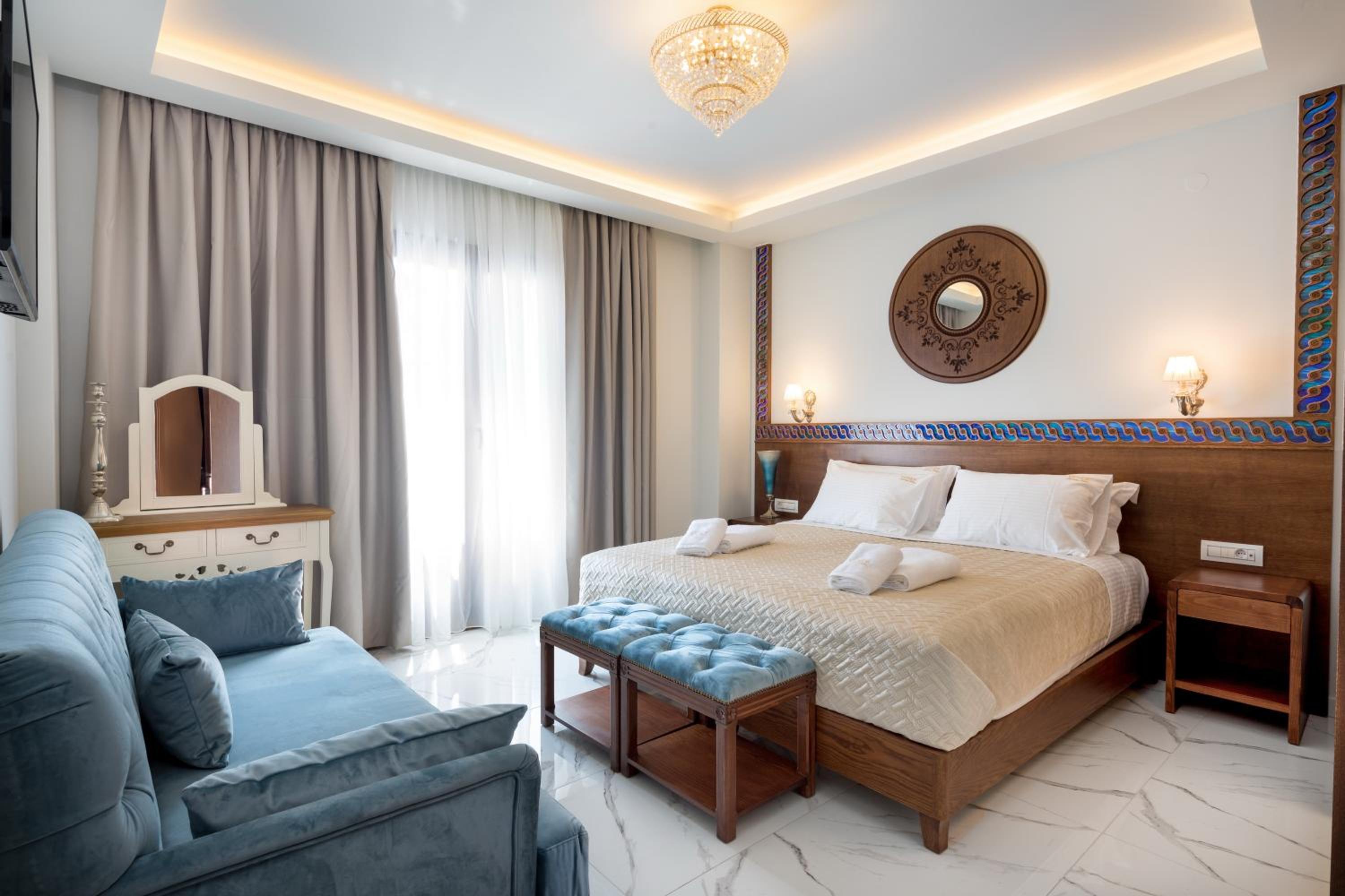 Suite with Terrace - Photo 1
