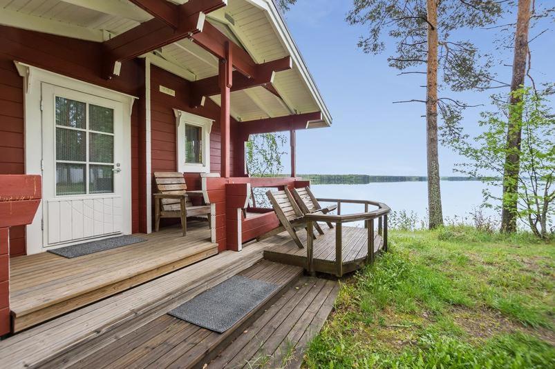 Two-Bedroom Cottage photo 2